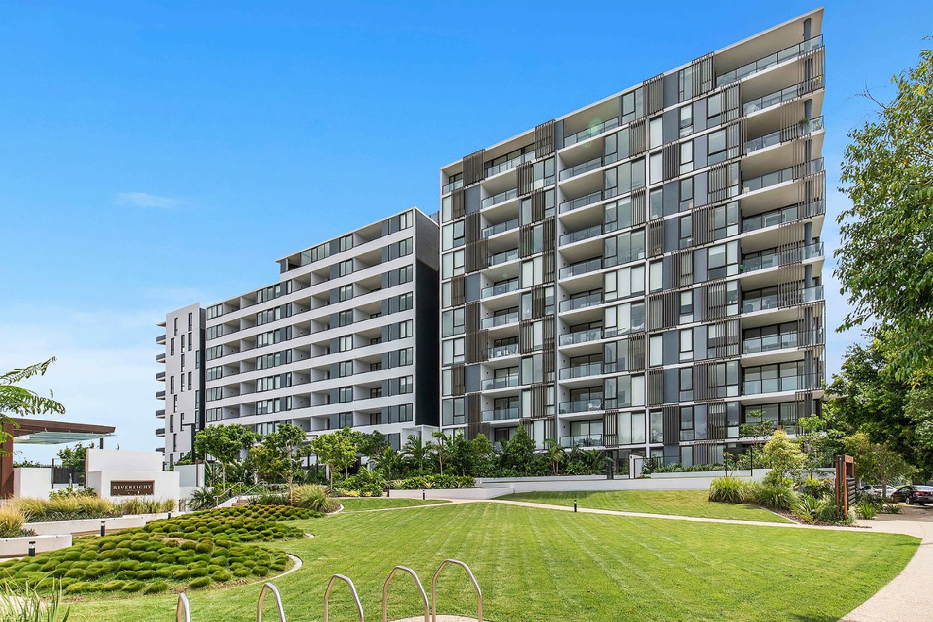 10207/320 MacArthur Avenue — photo from LJ Hooker Property Partners