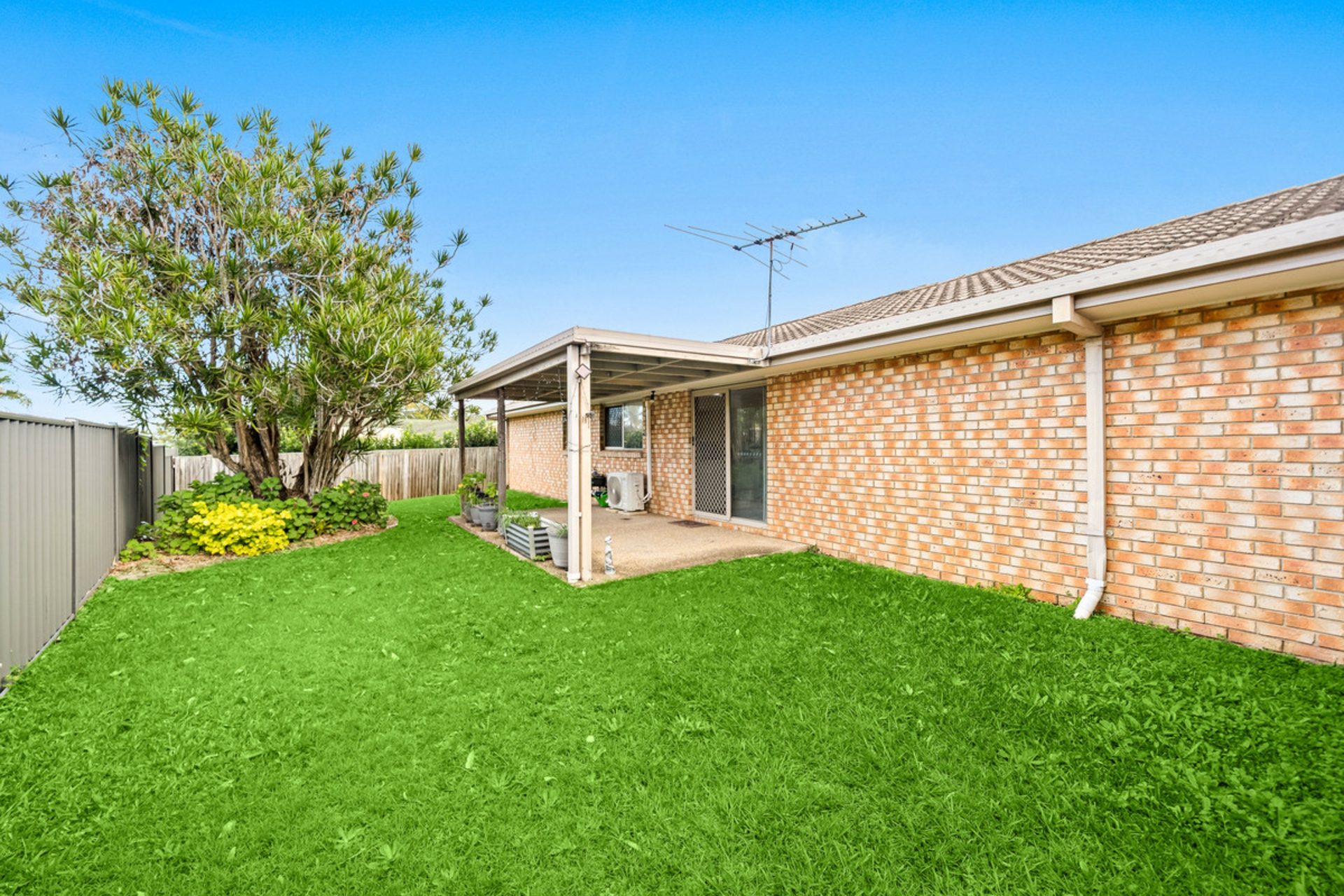 4 Noumea Place — photo 13 of 16