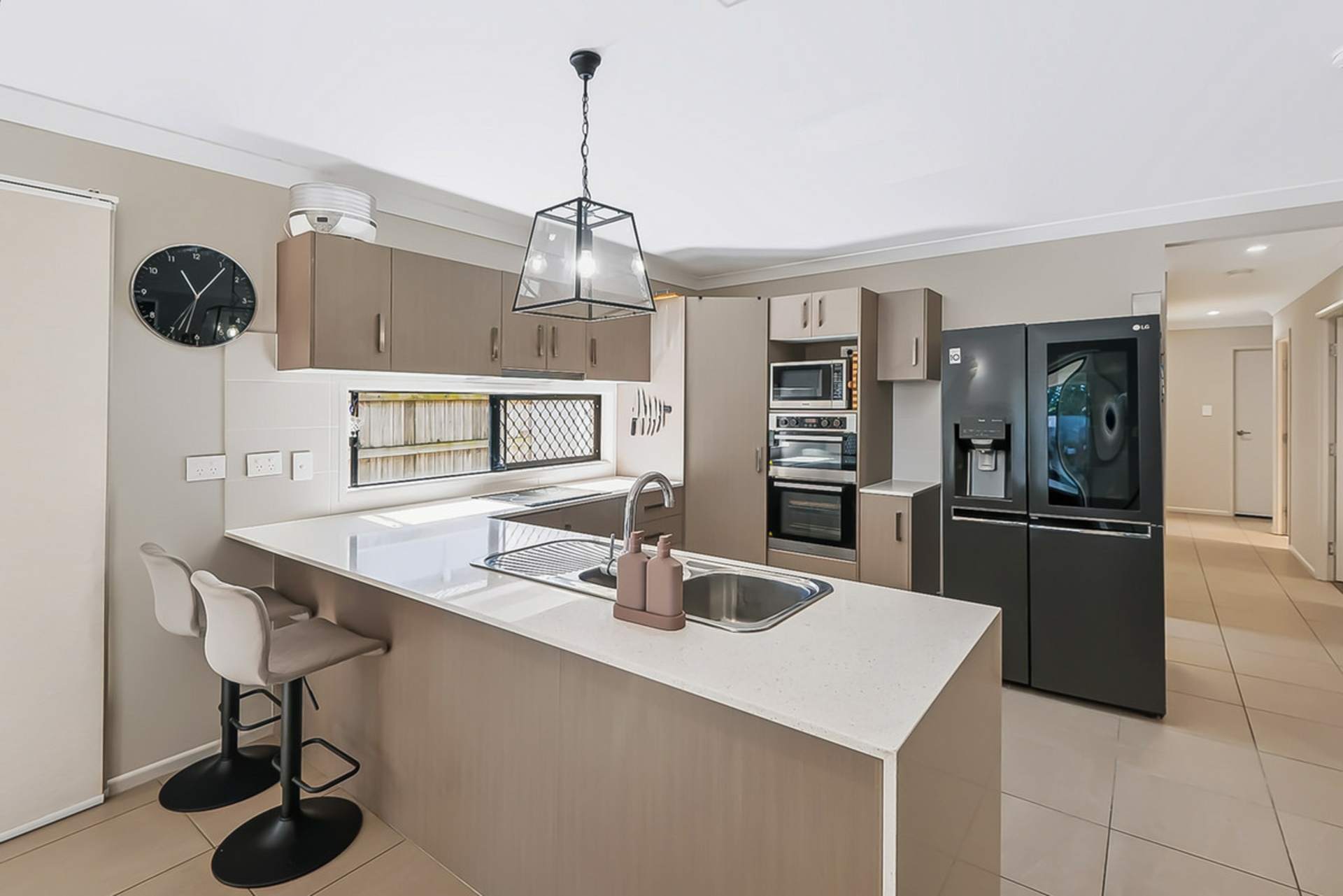 10/43 Crossacres Street — photo from LJ Hooker Property Partners