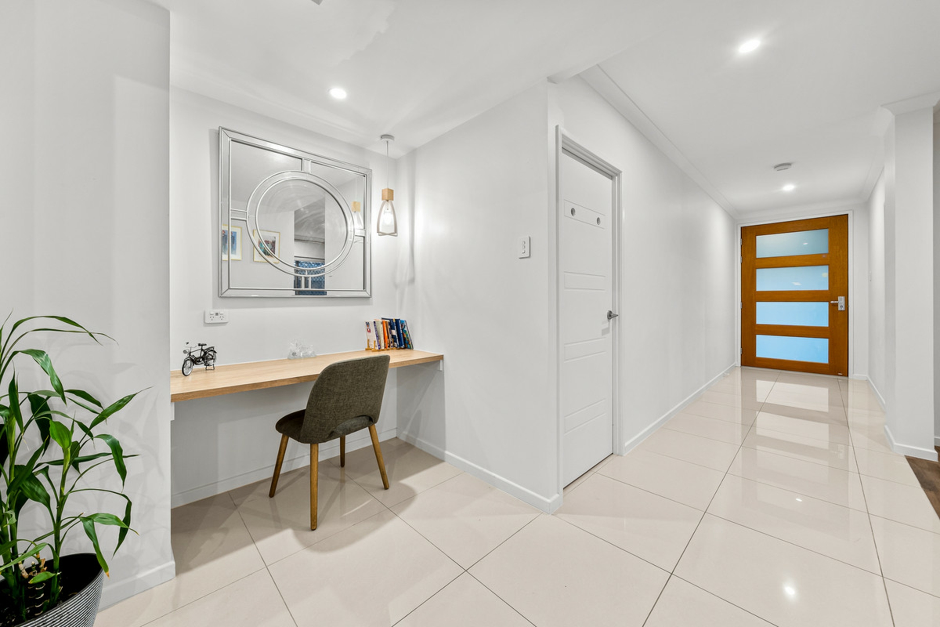 5 Suffolk Place — photo 7 of 20