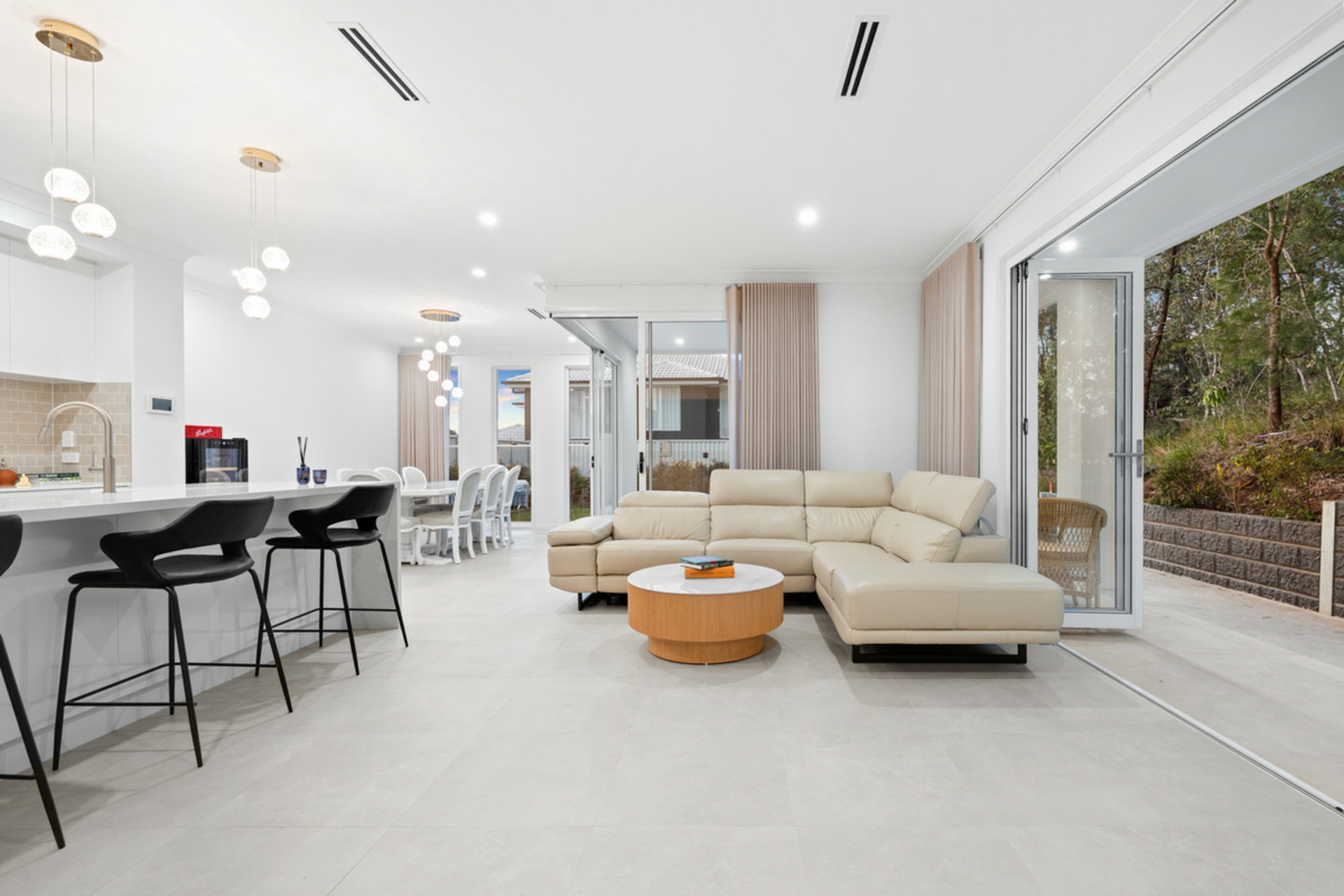 21 Benhiam Street — photo 8 of 30