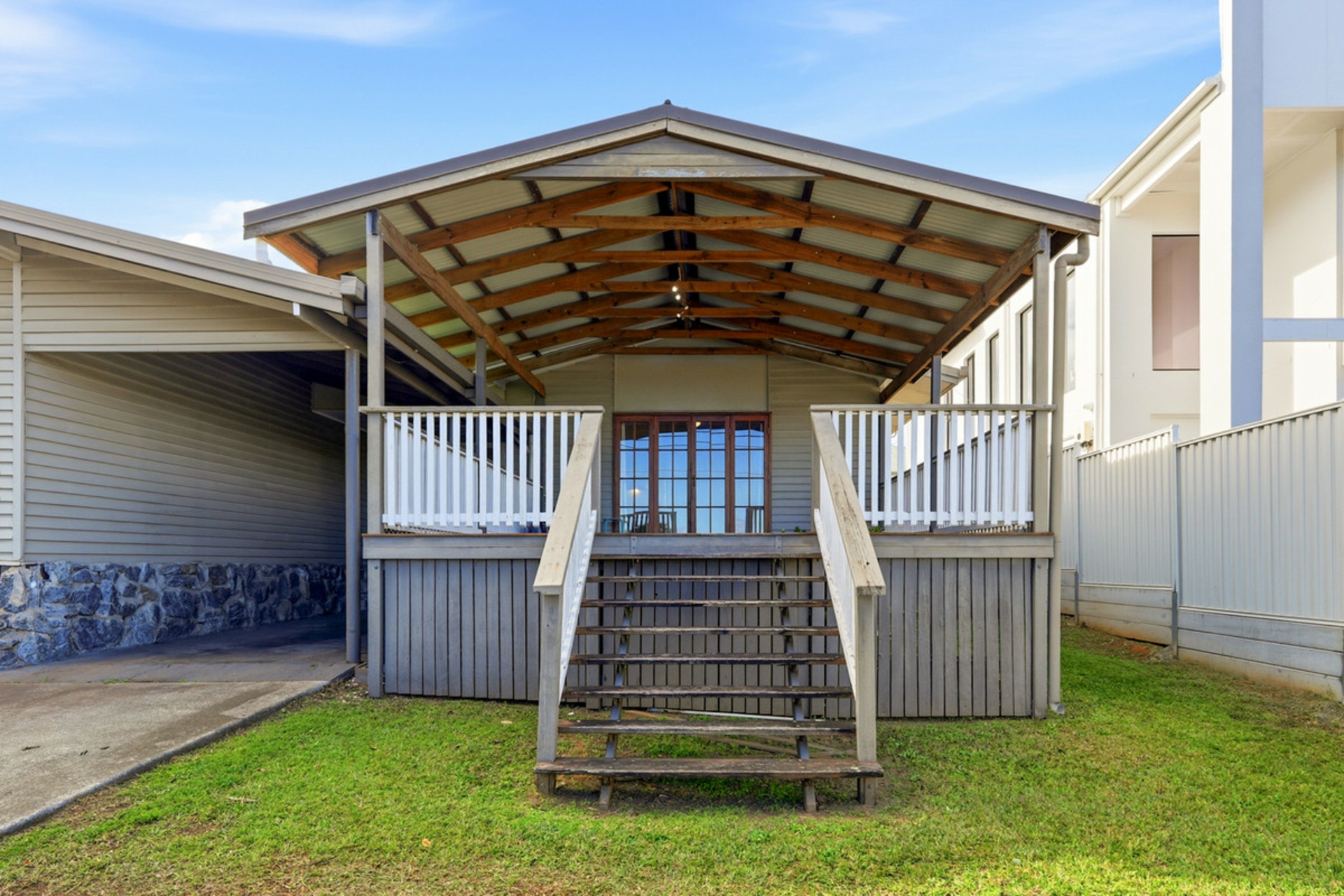 523 Warrigal Road — photo 4 of 23