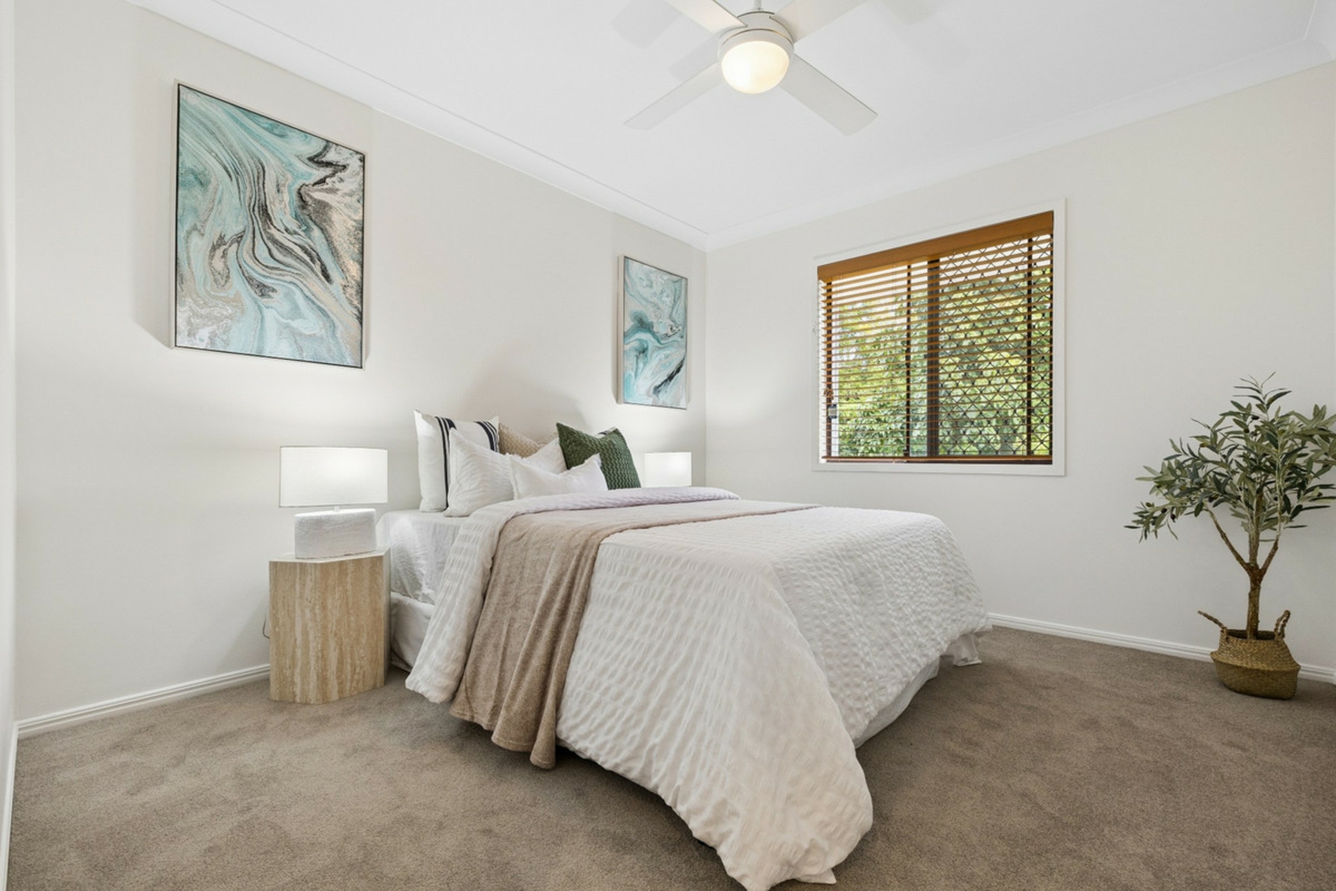 4 Wootton Crescent — photo 19 of 28
