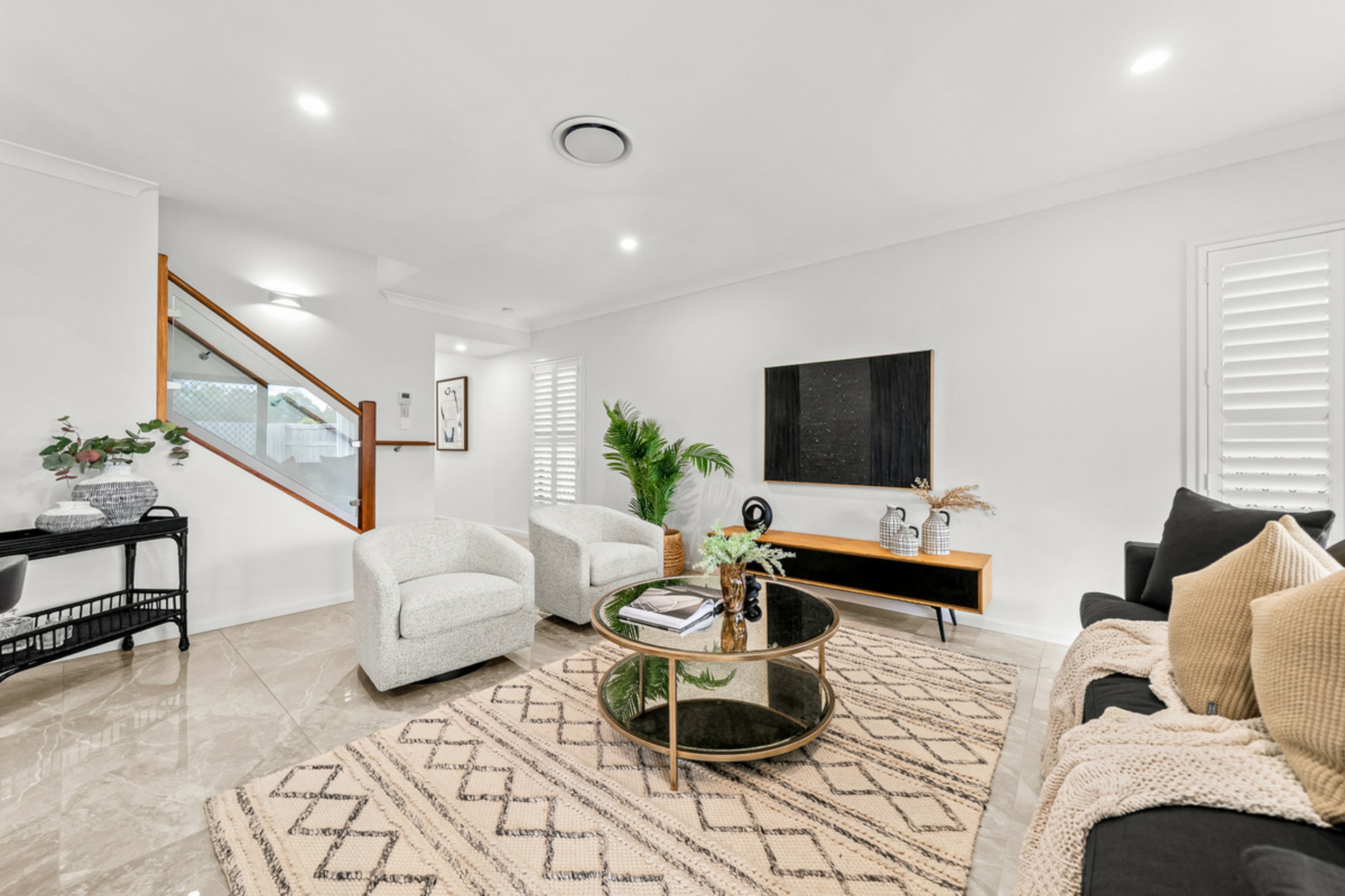 7 Bloomfield Street — photo 2 of 26