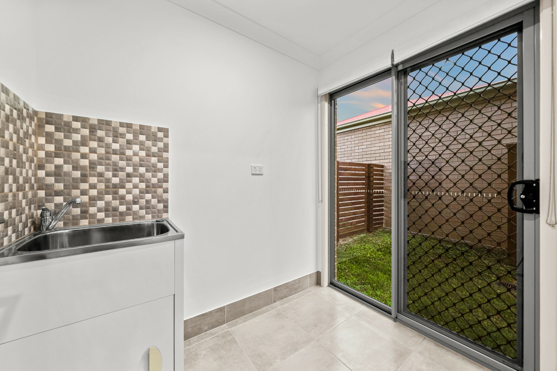 22 Splendid Close — photo 20 of 27