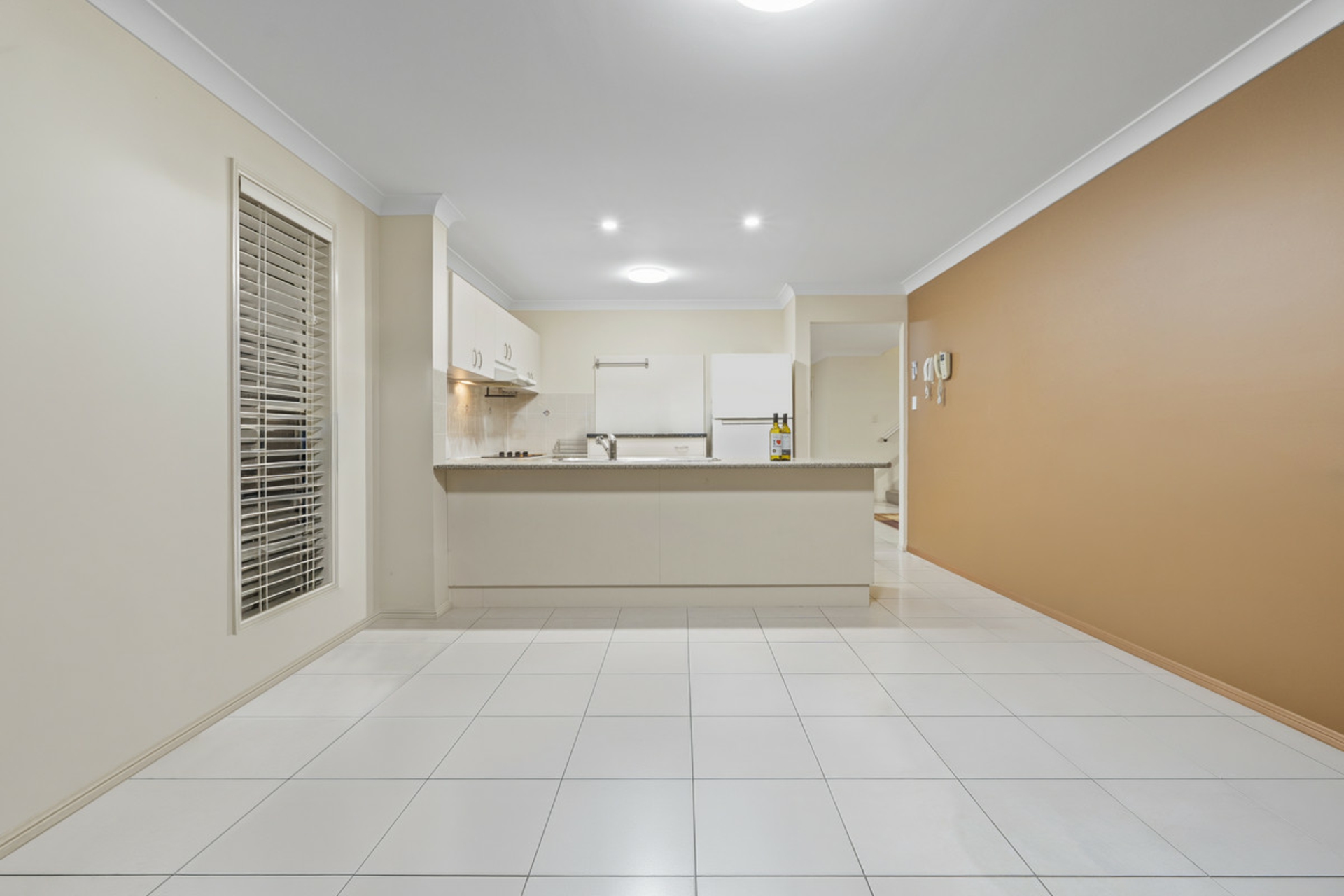 53/8 Luke Close — photo 13 of 25