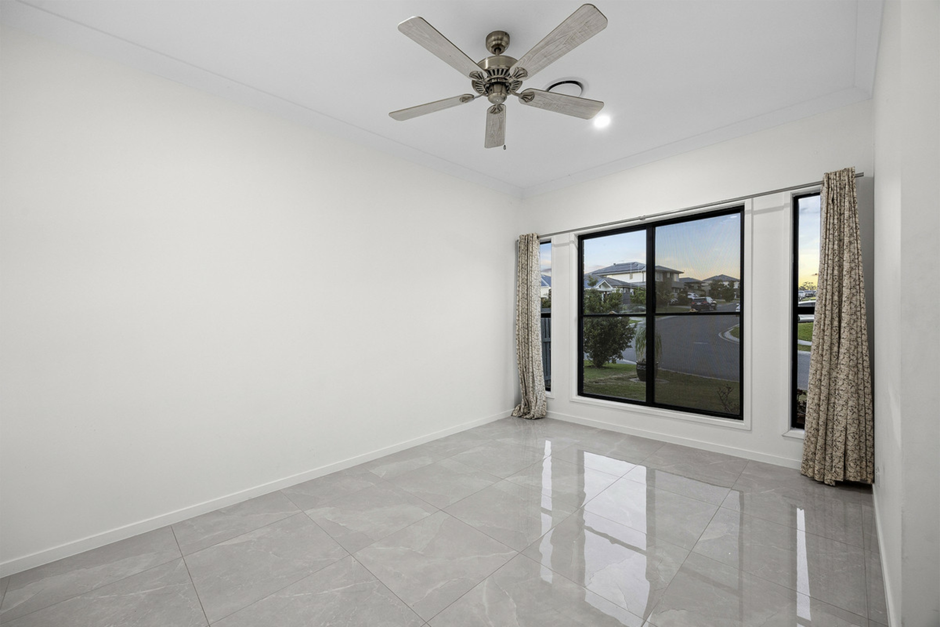 55 Macadamia Circuit — photo 7 of 27