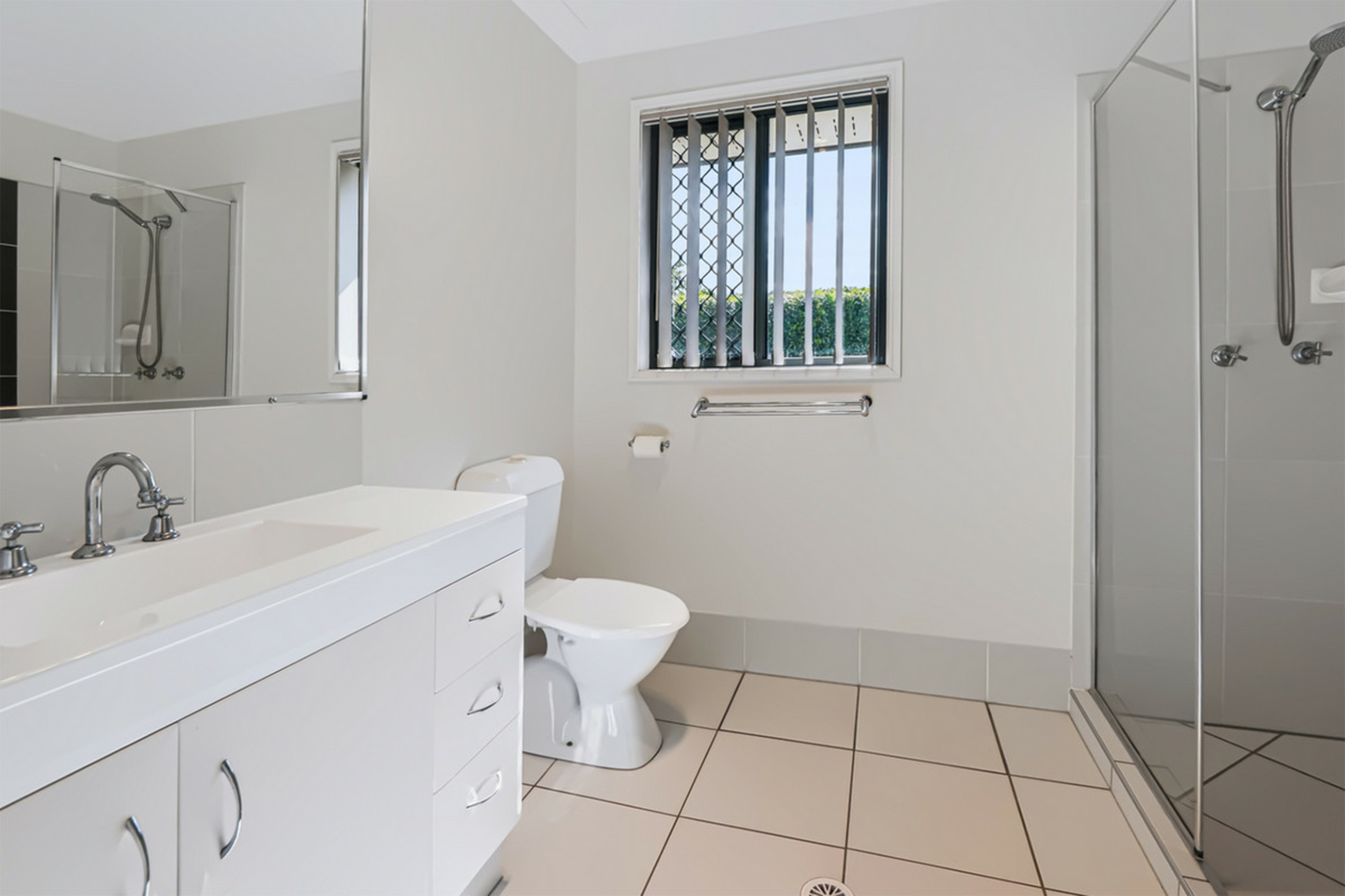 45a Woodford Street — photo 9 of 14