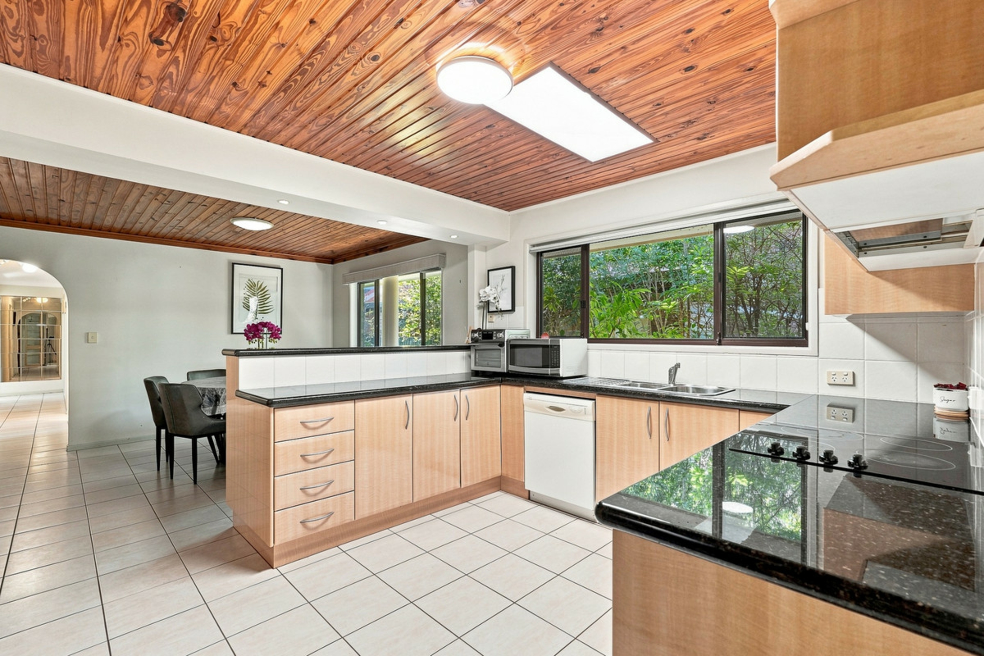 6 Sandrew Street — photo 8 of 30