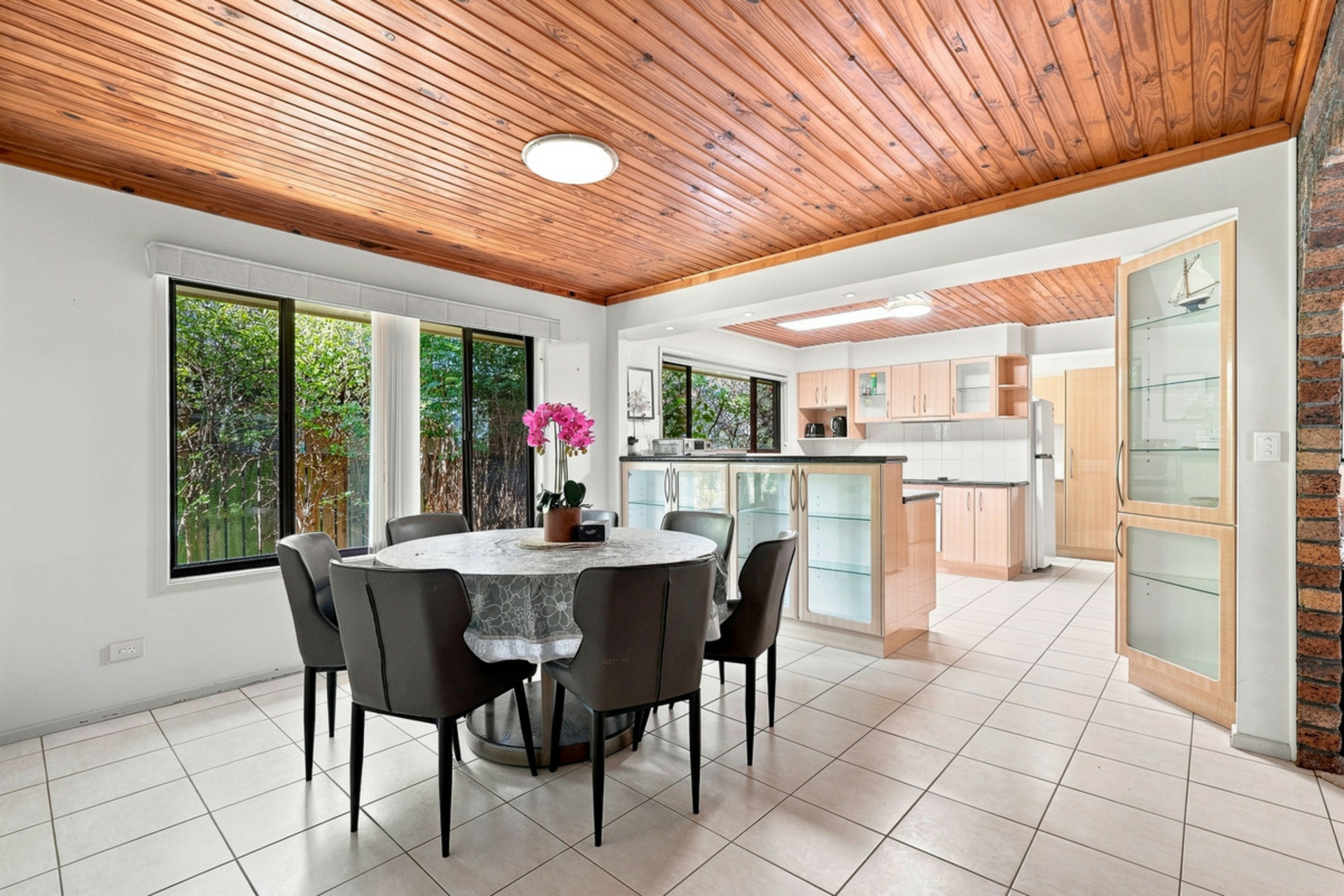 6 Sandrew Street — photo 10 of 30