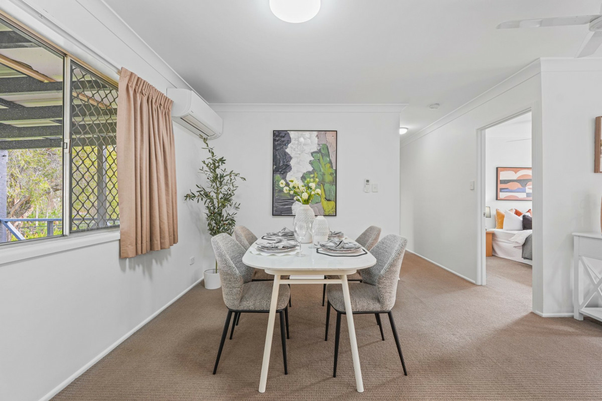 17 Rholanda Crescent — photo 11 of 30