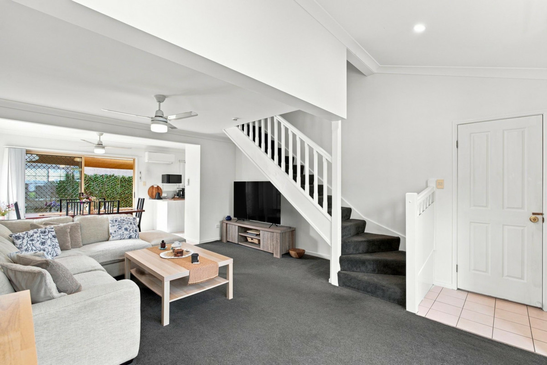 7/84 St Andrew Street — photo 3 of 17