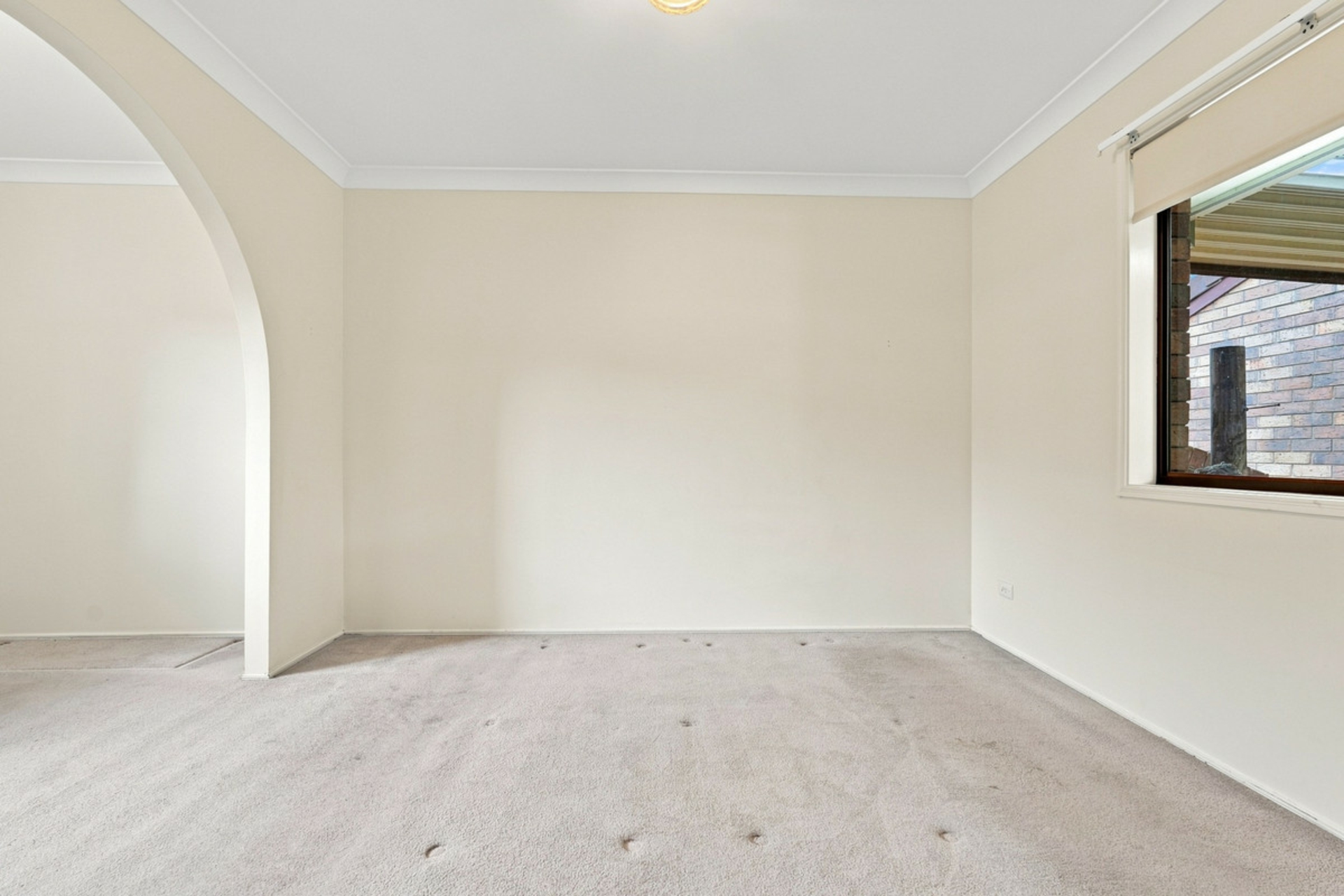 32 Chateau Street — photo 13 of 27