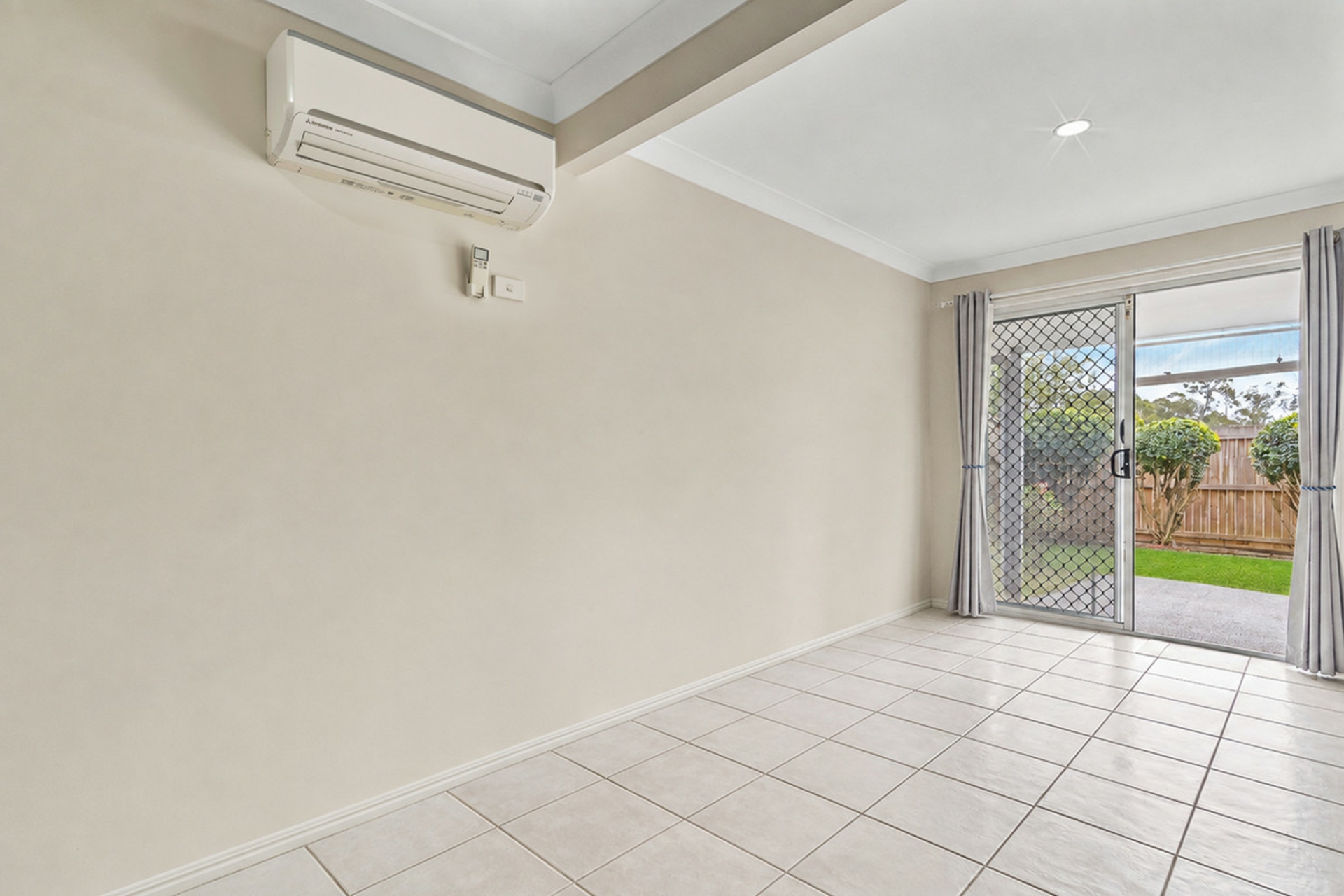 17/1 Daintree Drive — photo 6 of 21