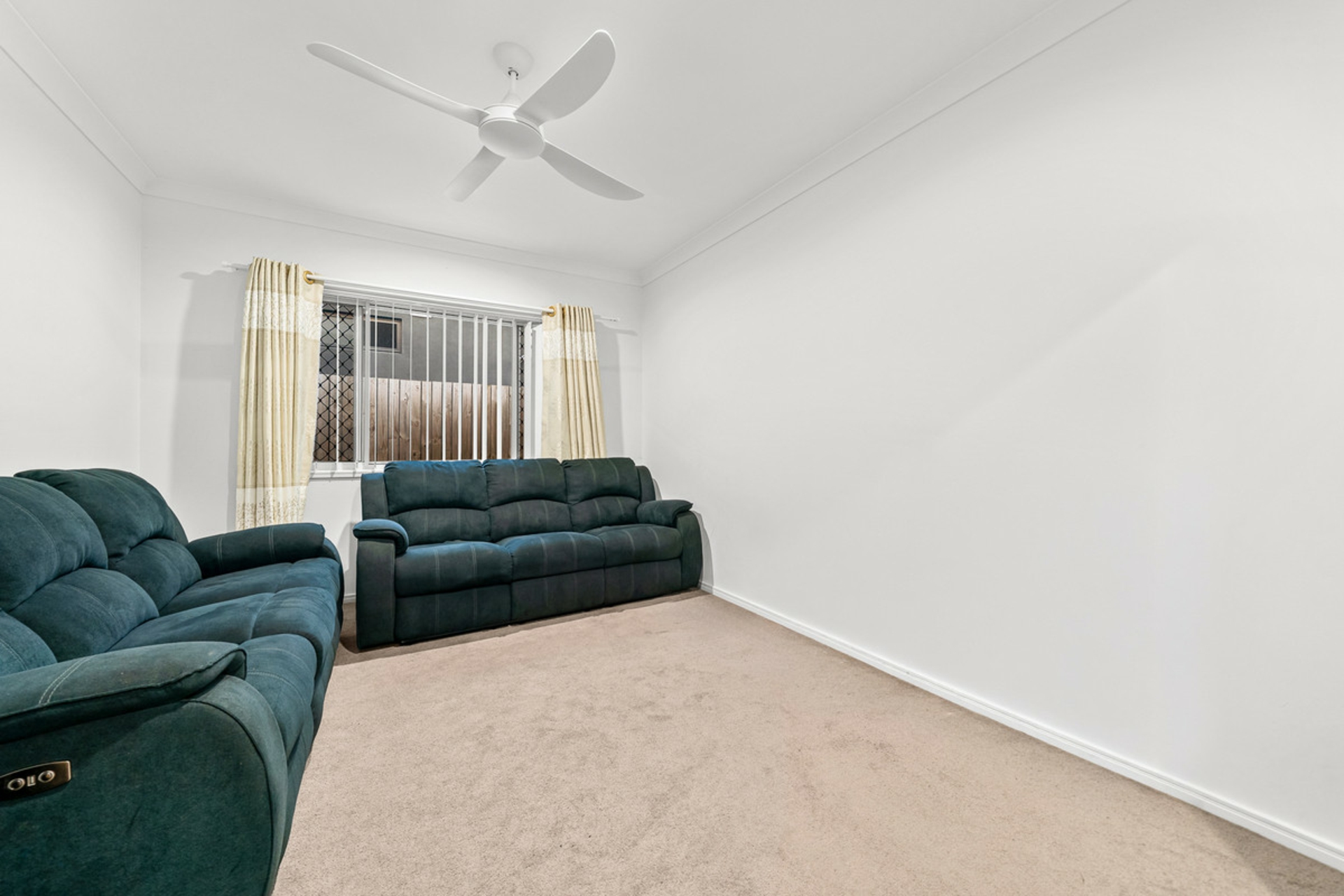 48 Tanzanite Street — photo 3 of 20