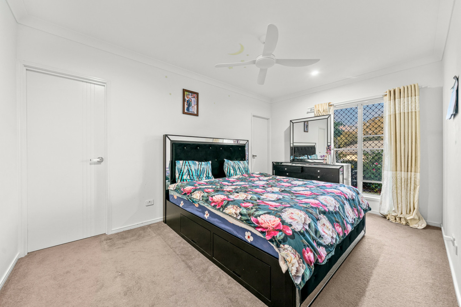 48 Tanzanite Street — photo 11 of 20