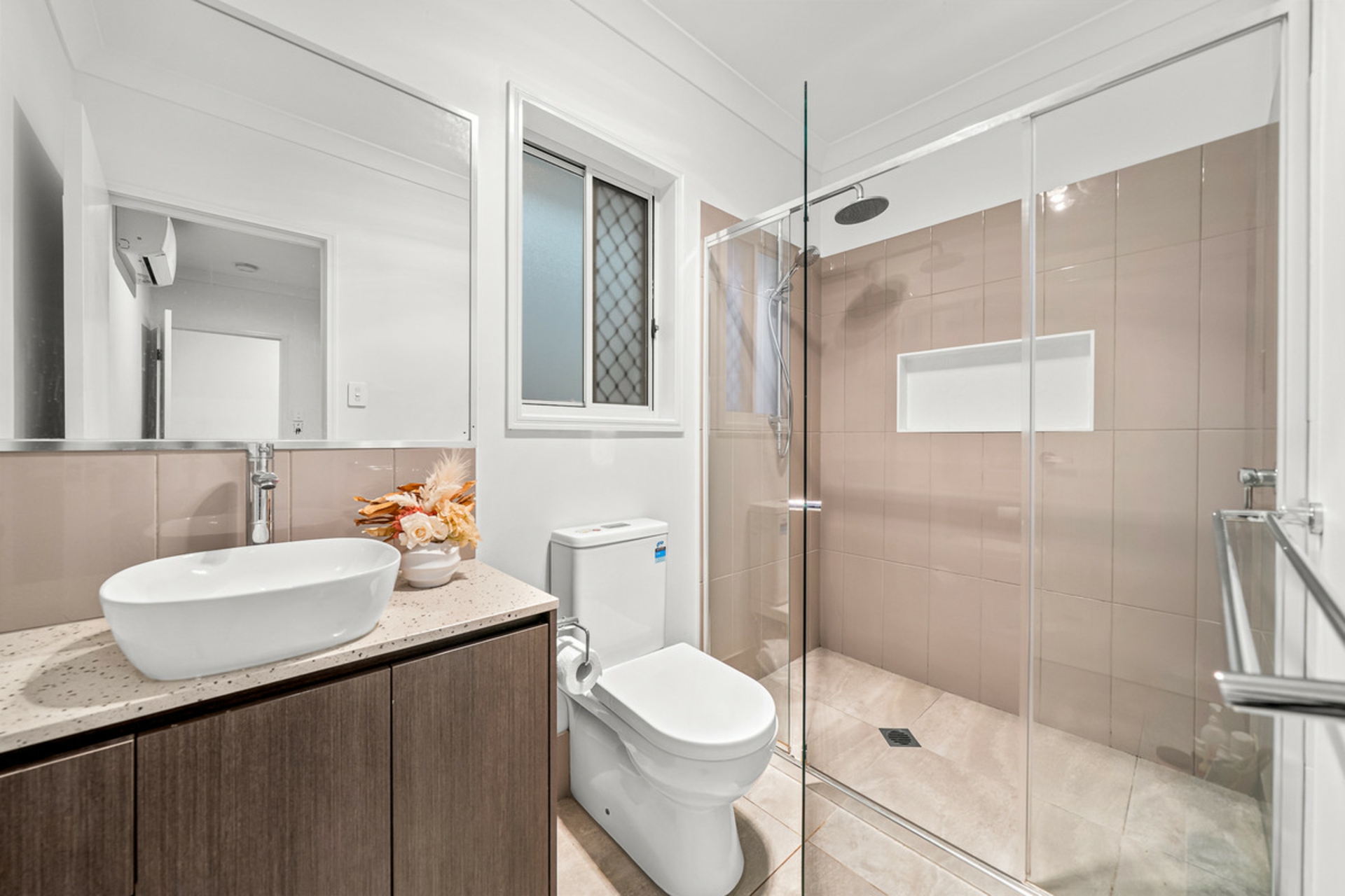 48 Tanzanite Street — photo 12 of 20