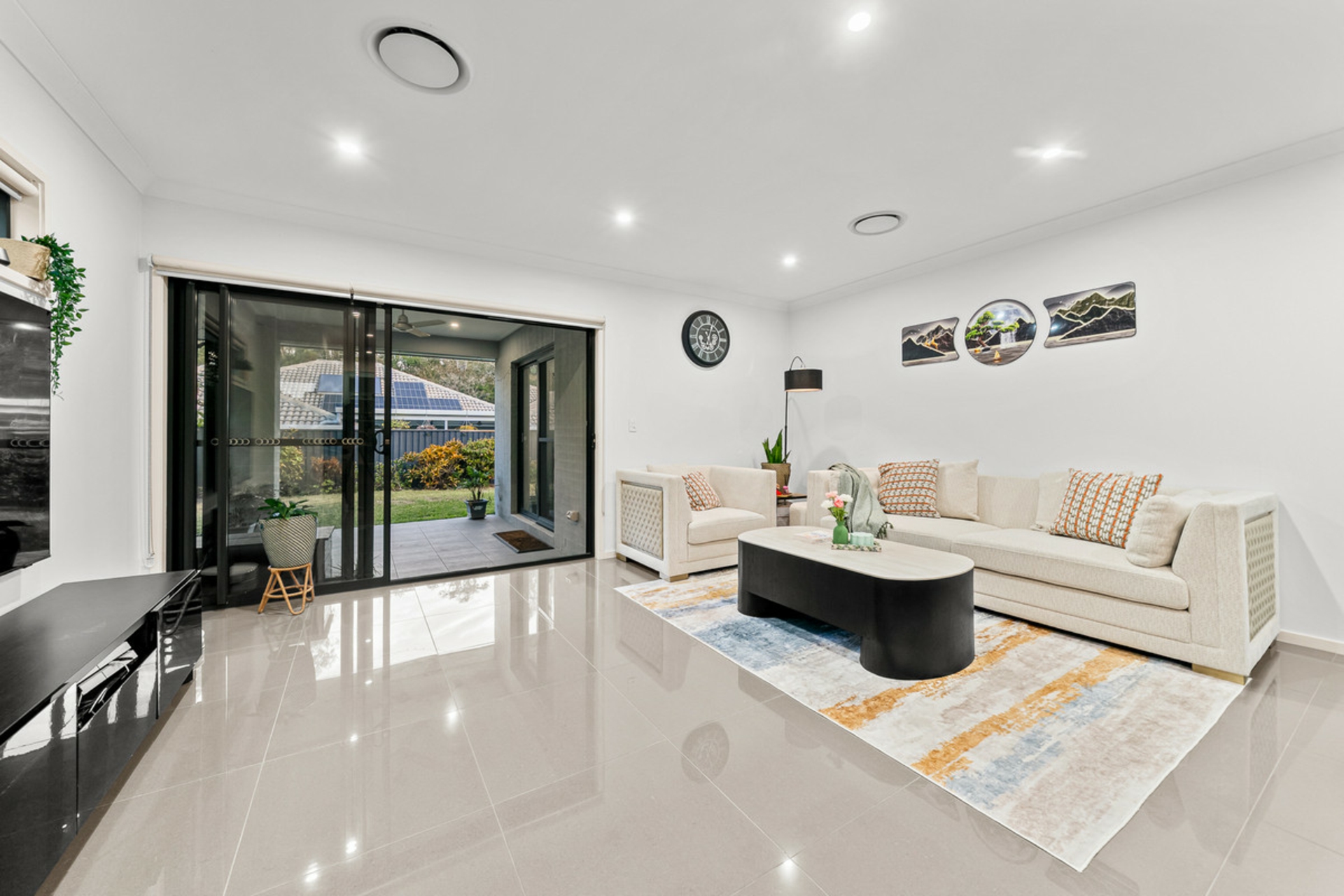 16 Derby Street — photo 3 of 25