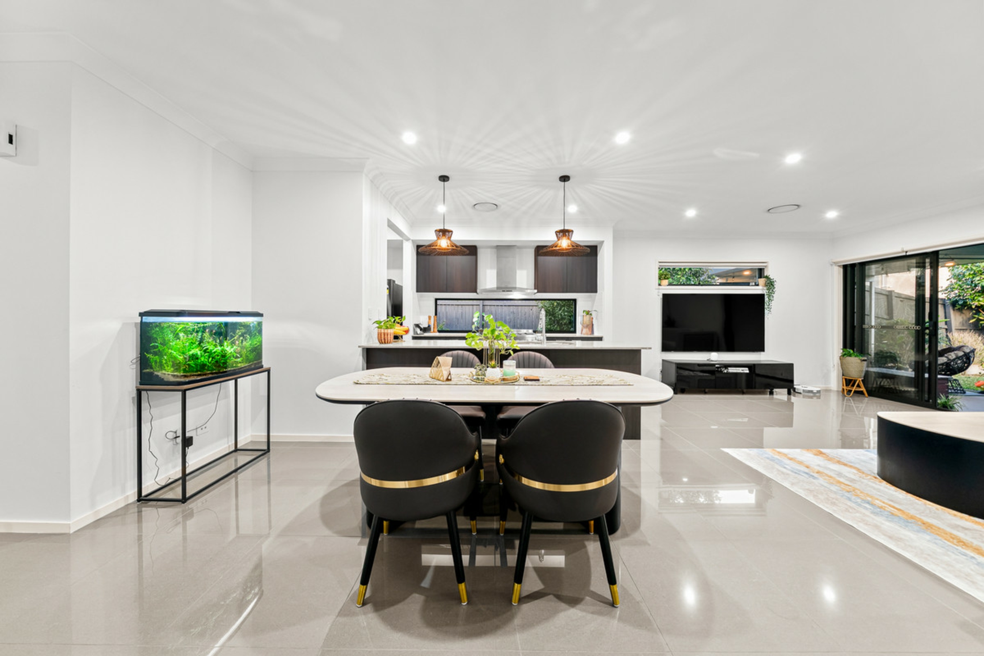 16 Derby Street — photo 9 of 25