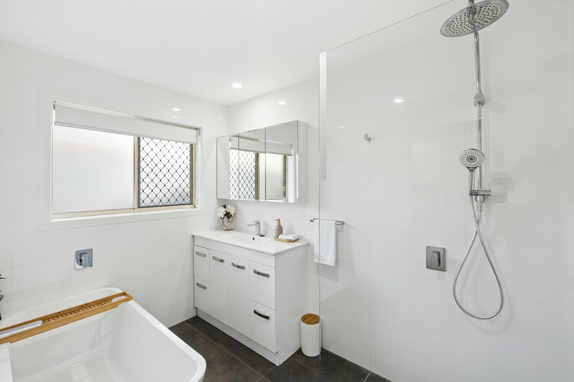 21 Eisenhower Street — photo 18 of 23