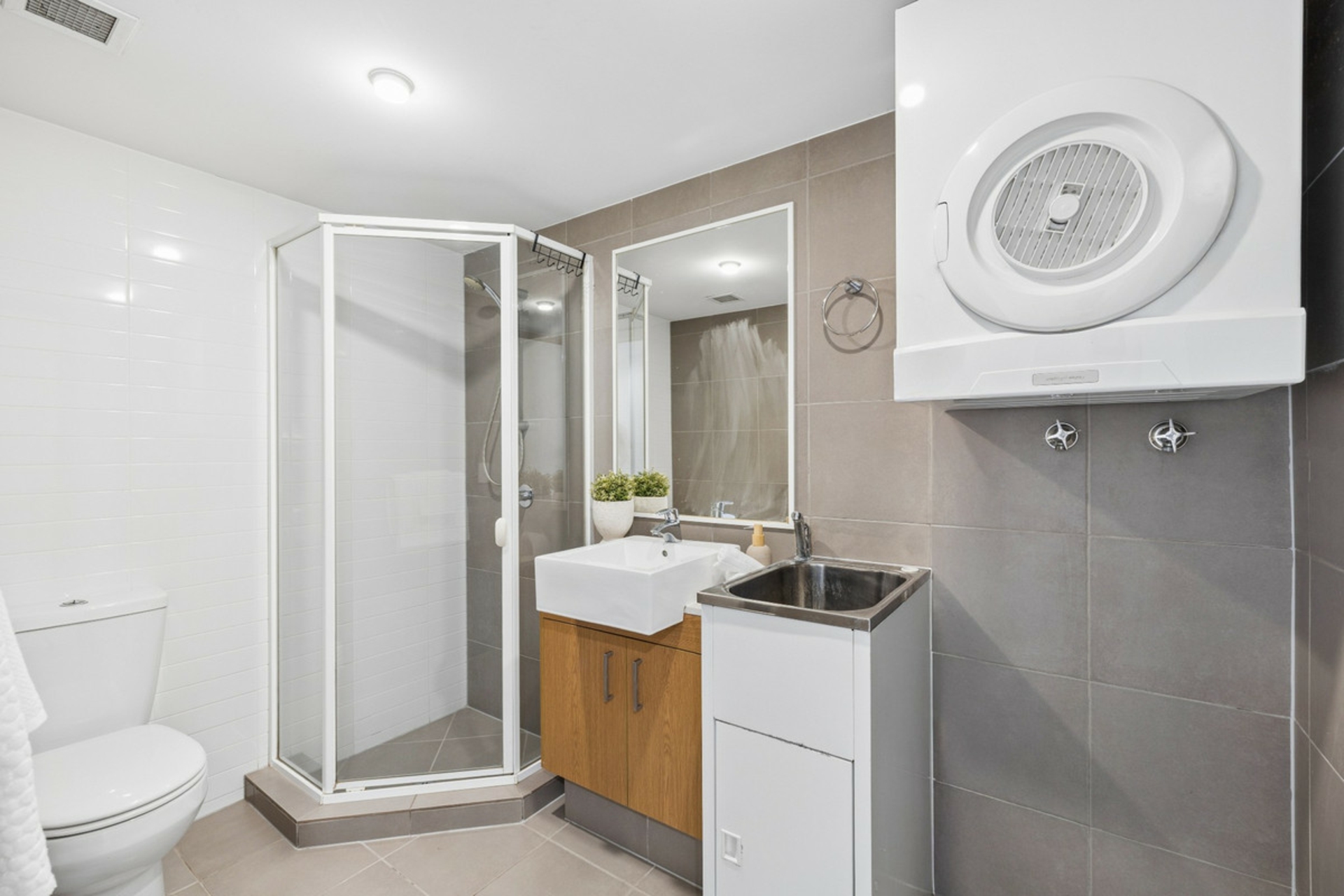 1/2 Fitzroy Street — photo 15 of 19