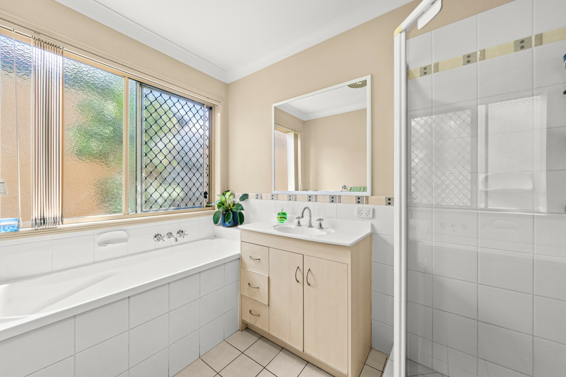 68 Jubilee Avenue — photo 13 of 18
