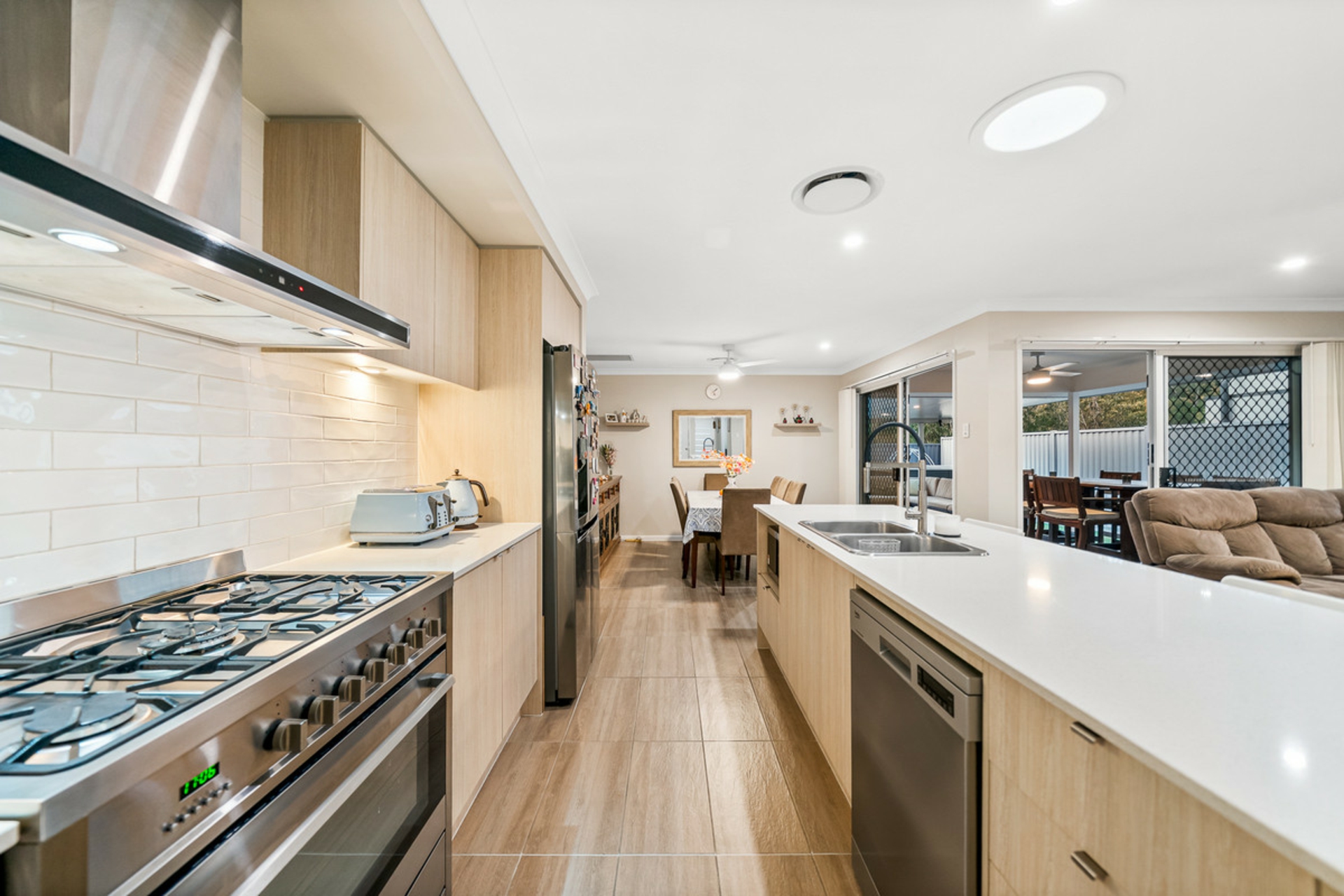 13 Cornwall Street — photo 10 of 26