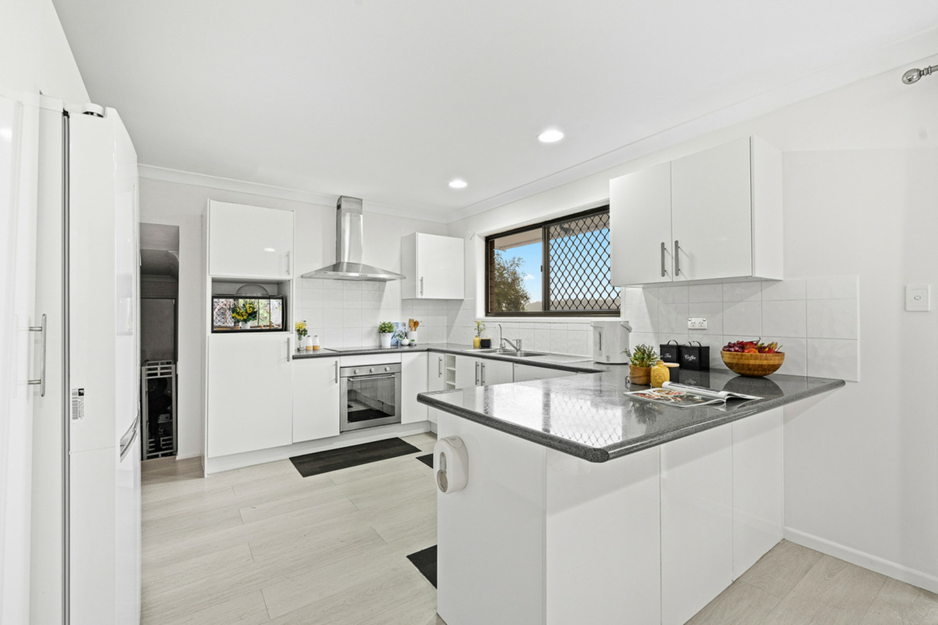 16 Faringdon Street — photo 4 of 22
