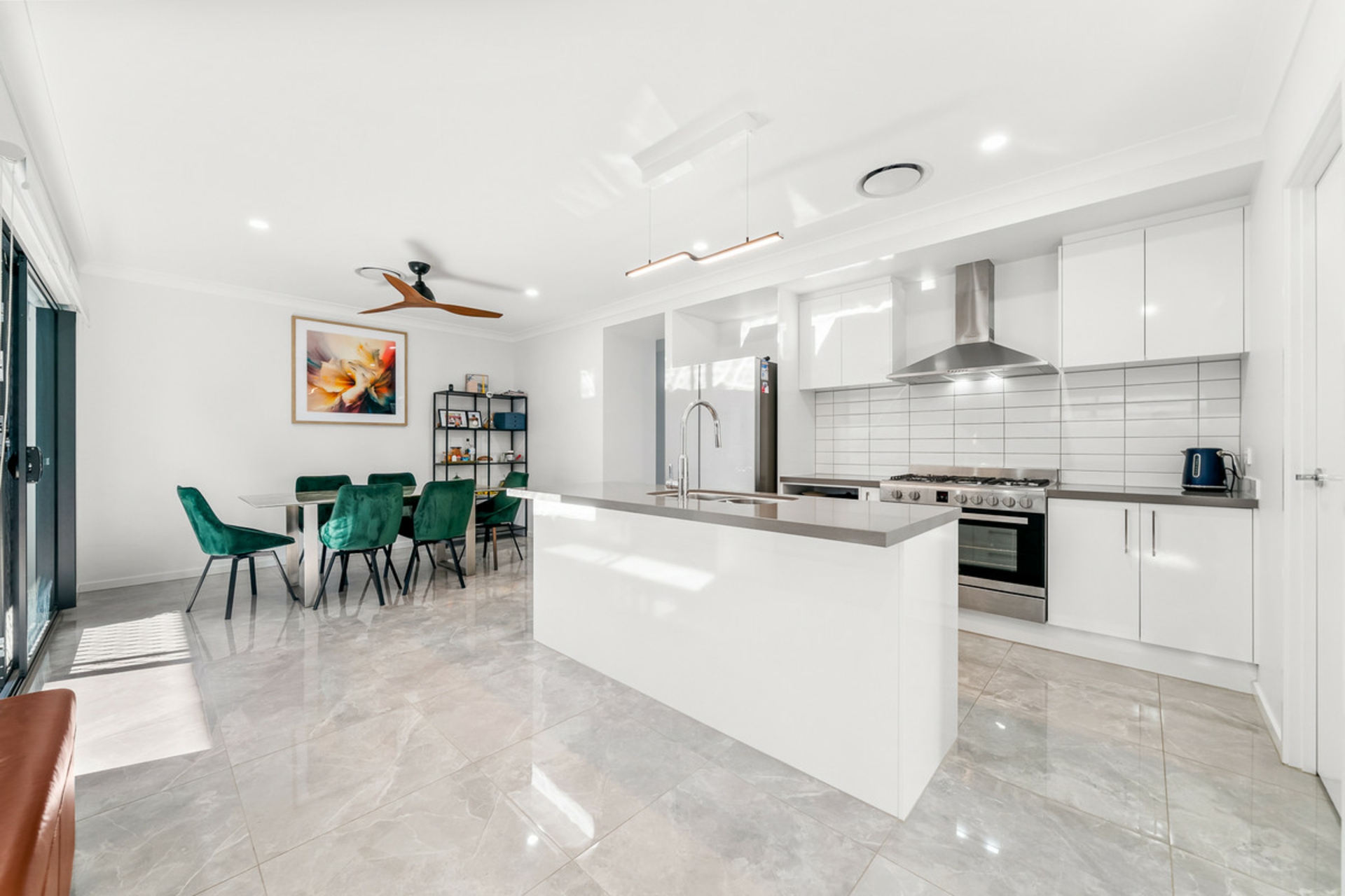85 Westminster Boulevard — photo 3 of 28