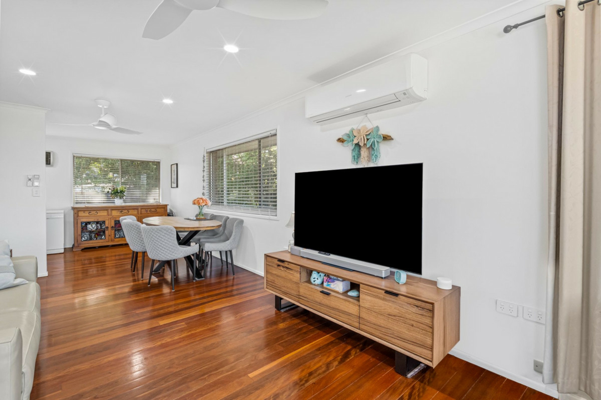 16 Carribin Street — photo 3 of 20