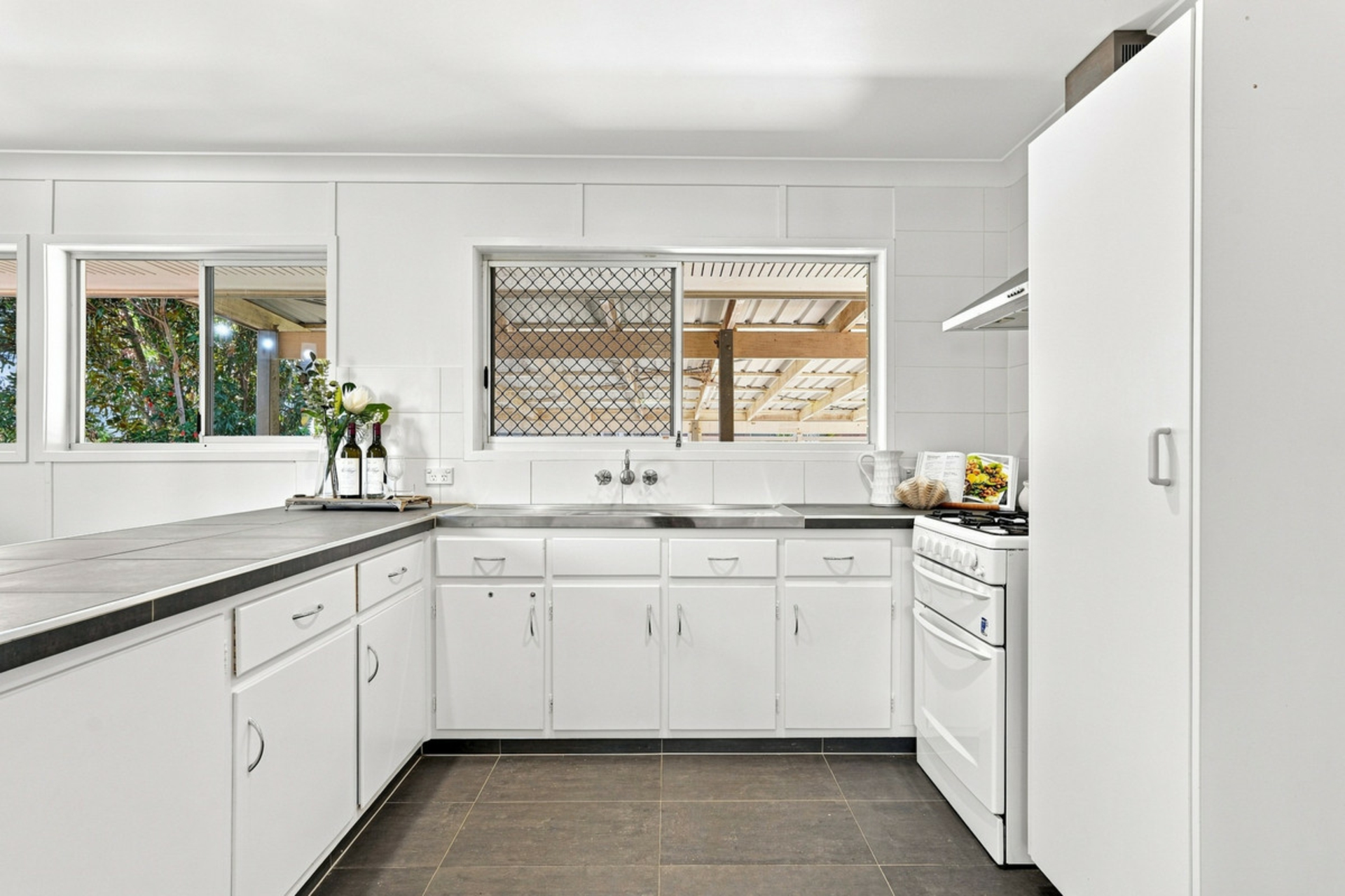 6 Wallace Street — photo 9 of 26