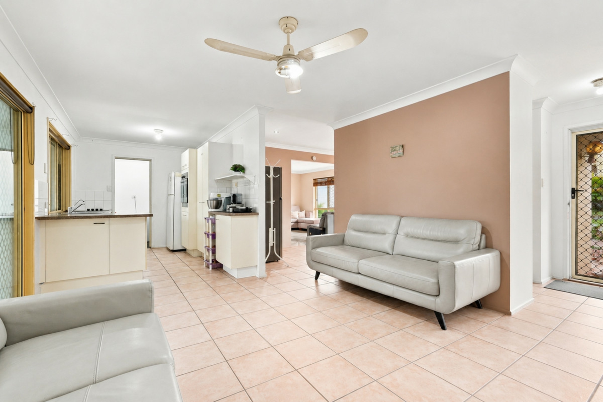 5 Kingfisher Close — photo 8 of 26
