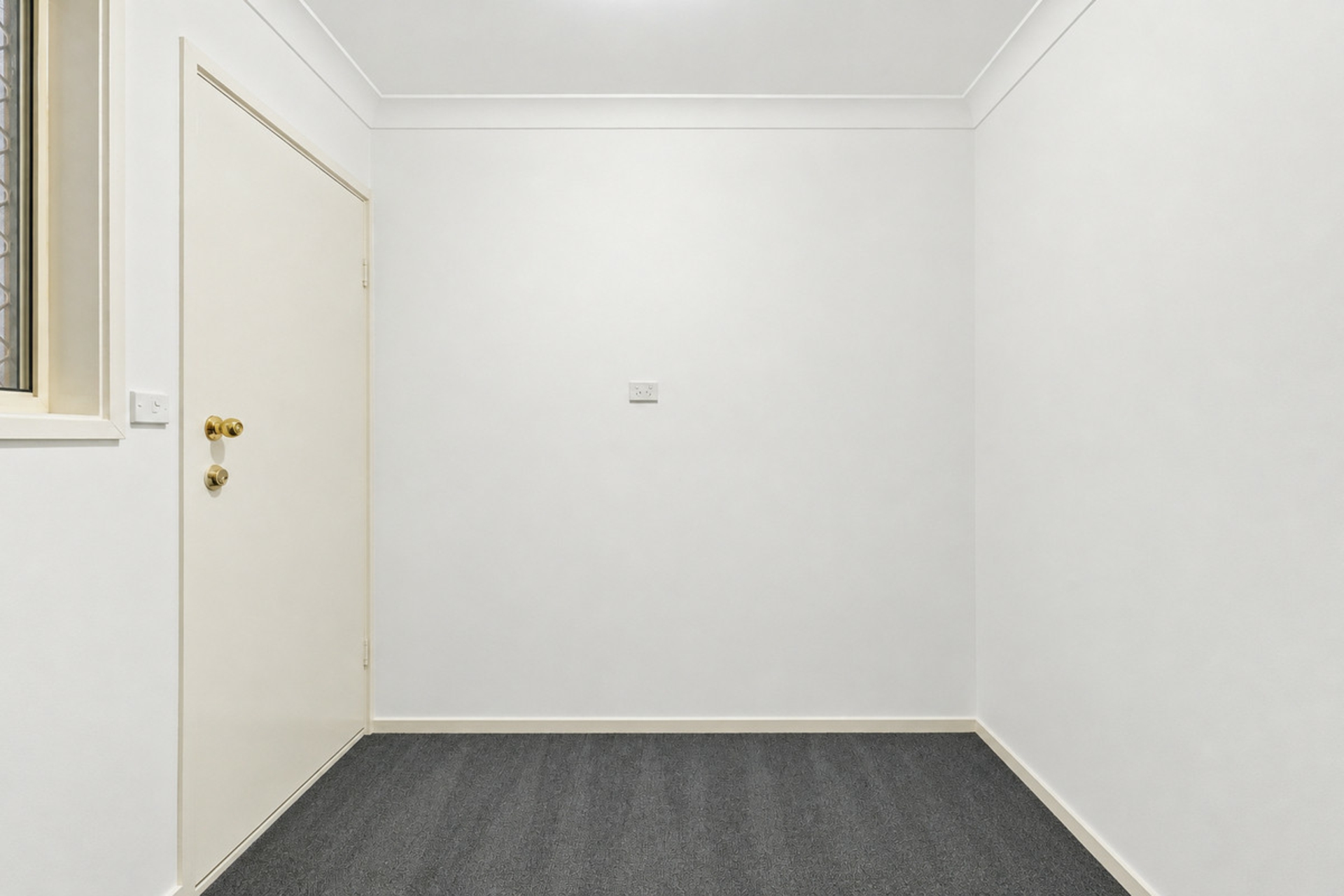 5 Kingfisher Close — photo 17 of 26