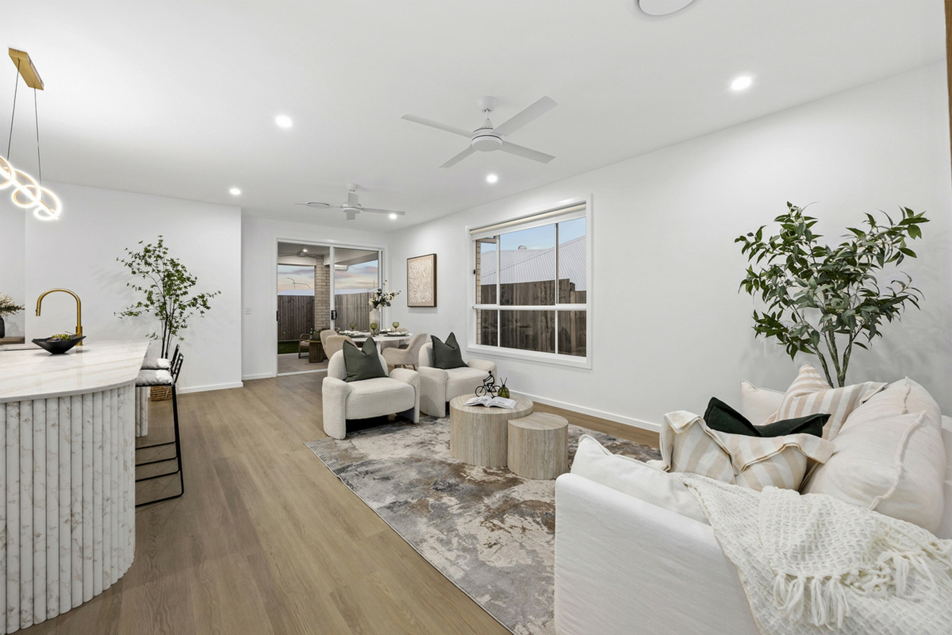 13 Ivorywood Street — photo 8 of 27
