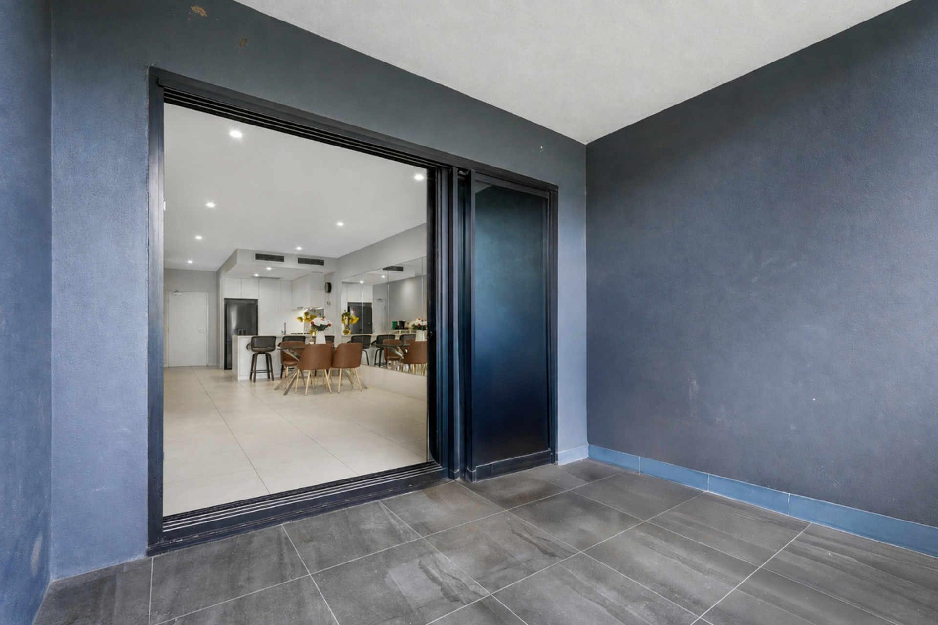 101/3 Grout Street — photo 10 of 21