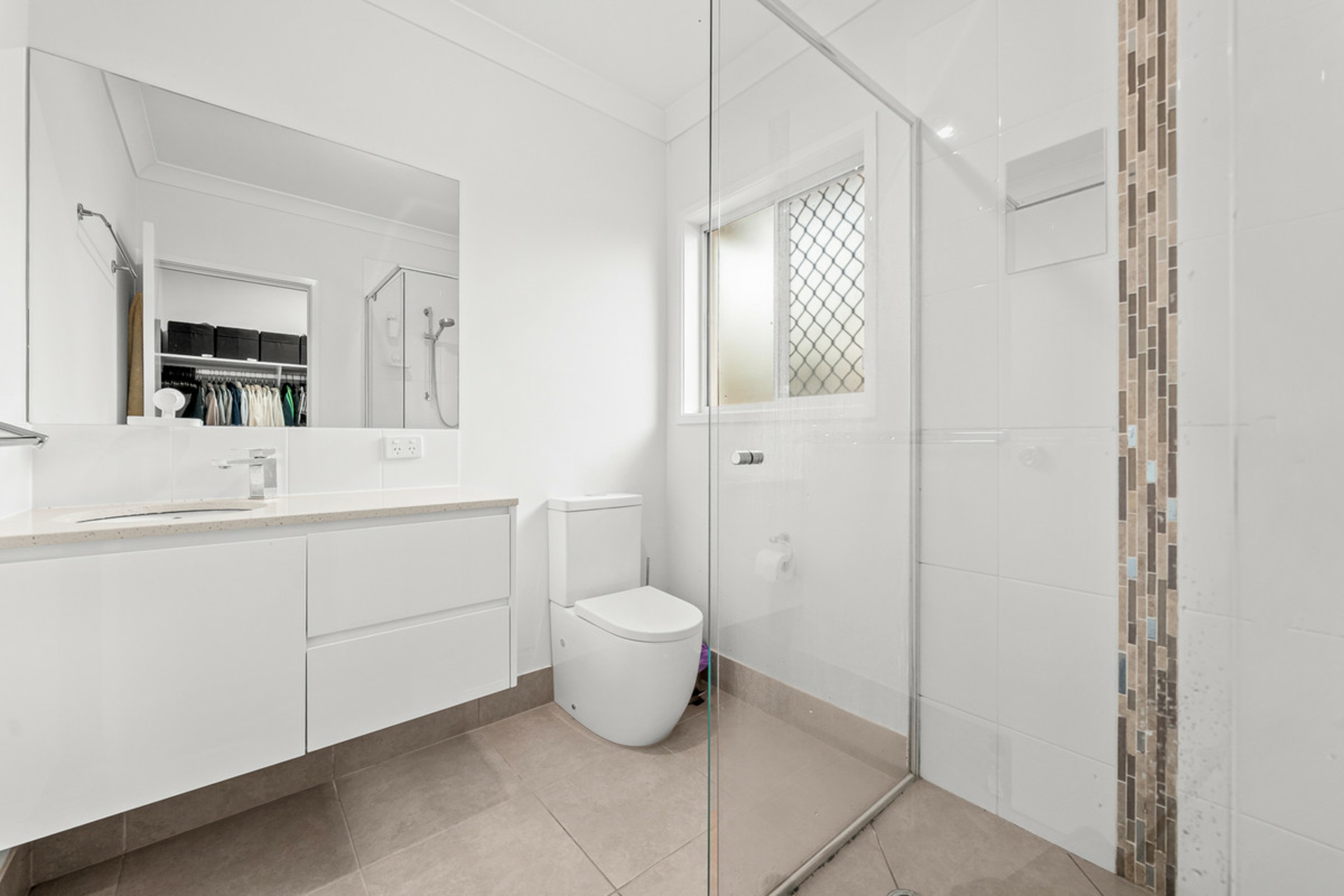 13 Suffolk Place — photo 14 of 27