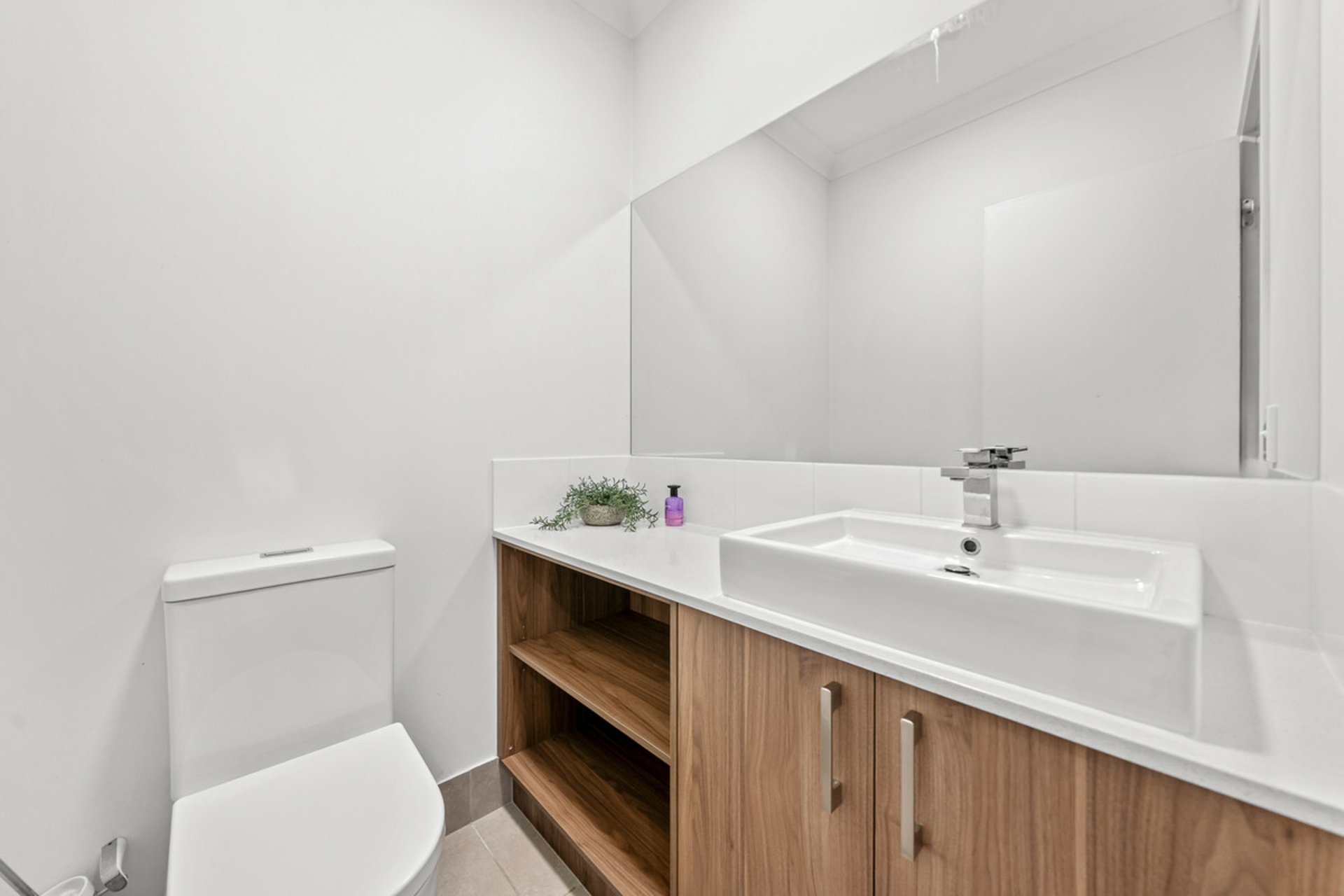 13 Suffolk Place — photo 19 of 27