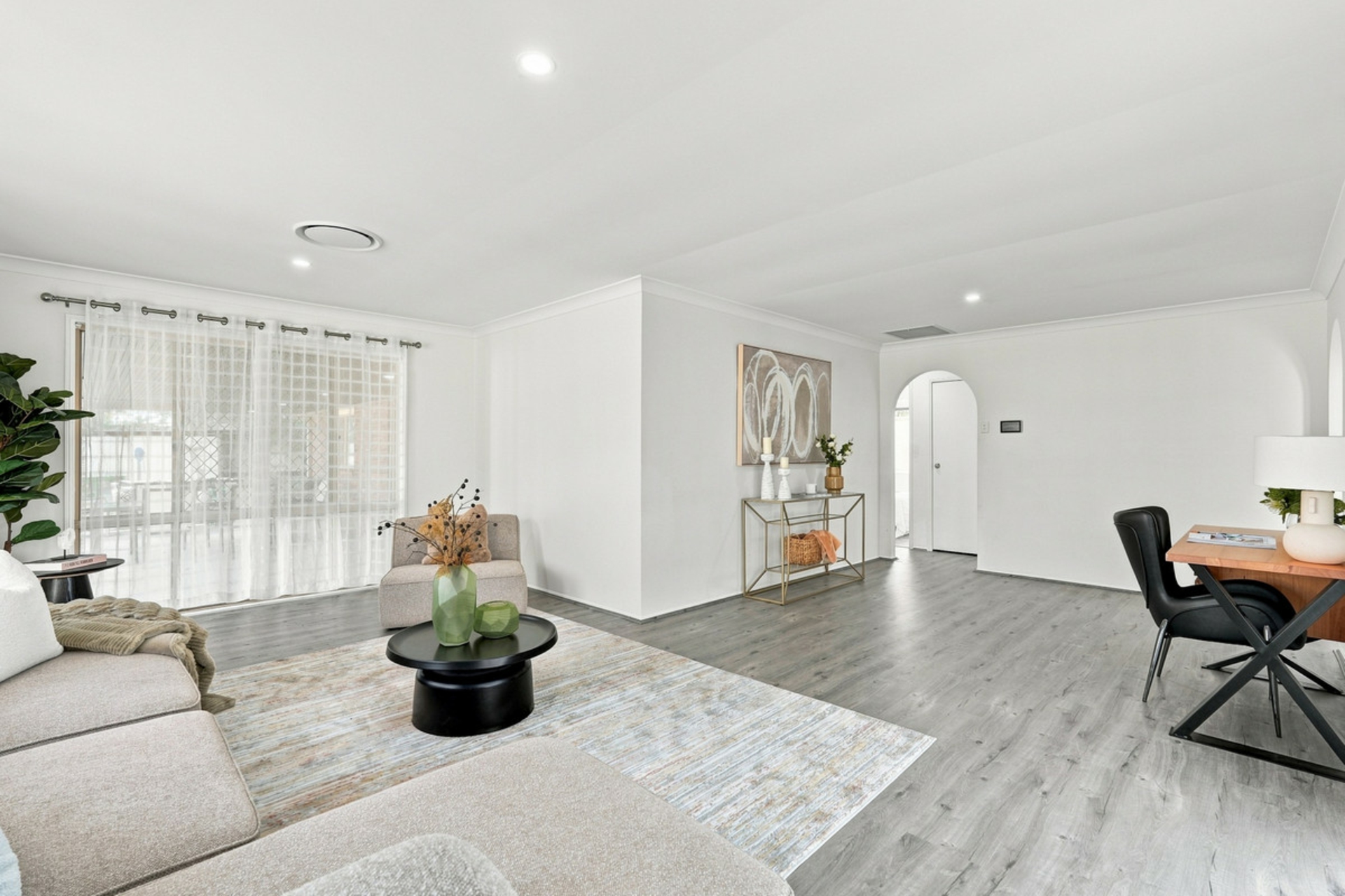 40 Maywood Crescent — photo 5 of 27