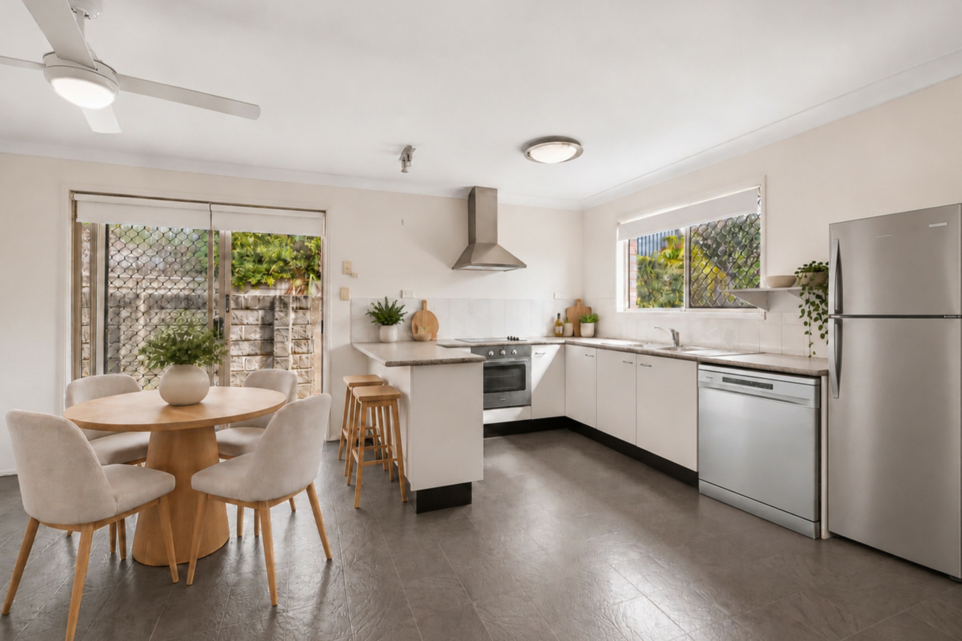 19 Merlin Court — photo 10 of 18