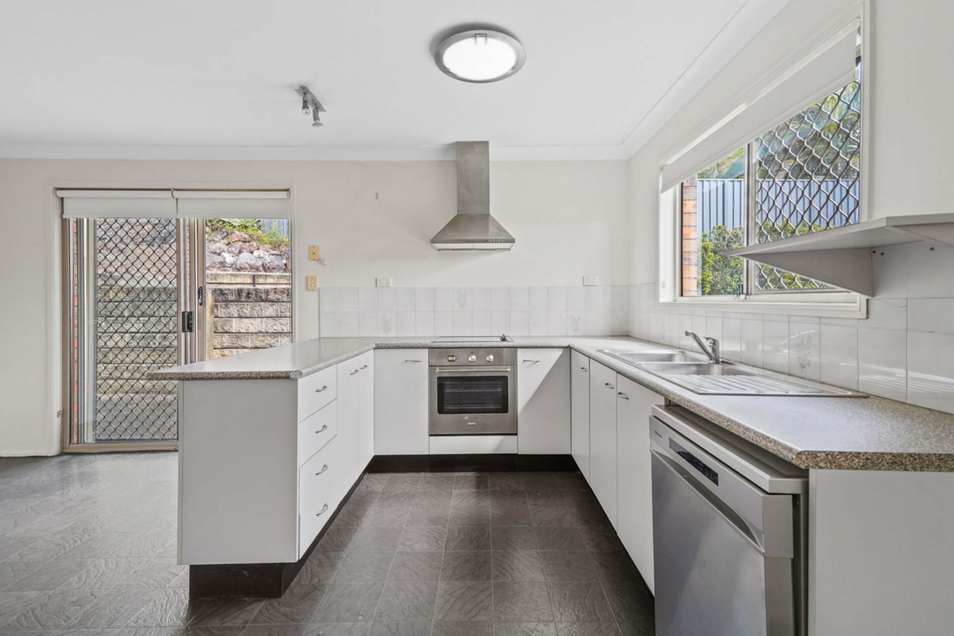19 Merlin Court — photo 14 of 18