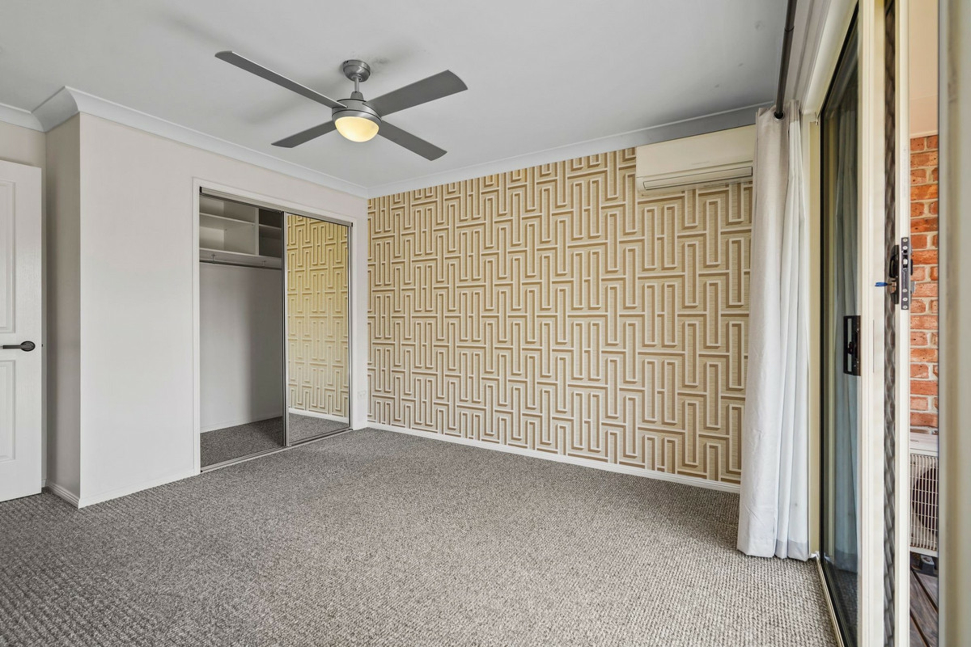 11/157 Dalmeny Street — photo 11 of 25