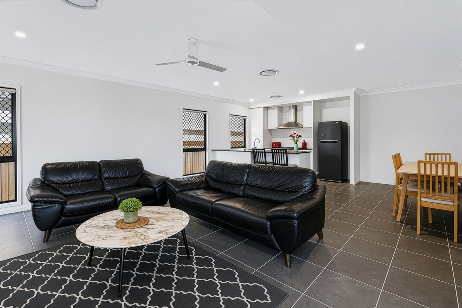 61 Prominence Street — photo 3 of 18