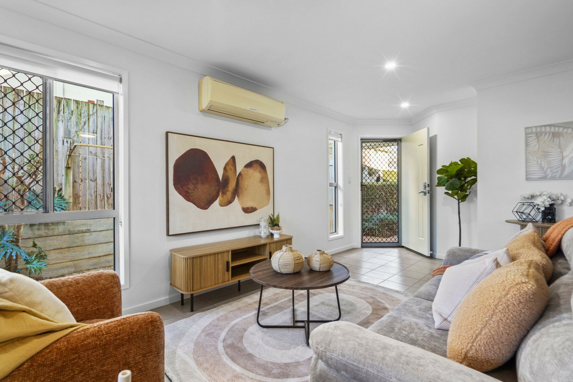 31/53 Perkins Street — photo 2 of 19