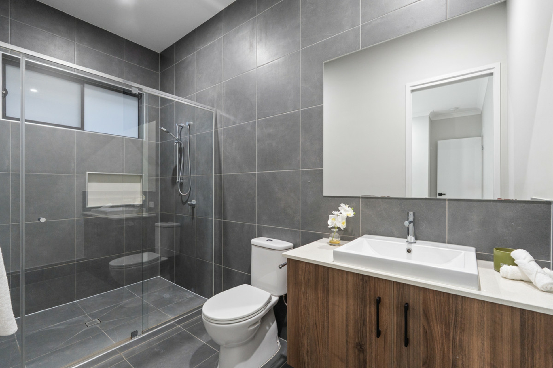 118 Fisher Street — photo 5 of 30