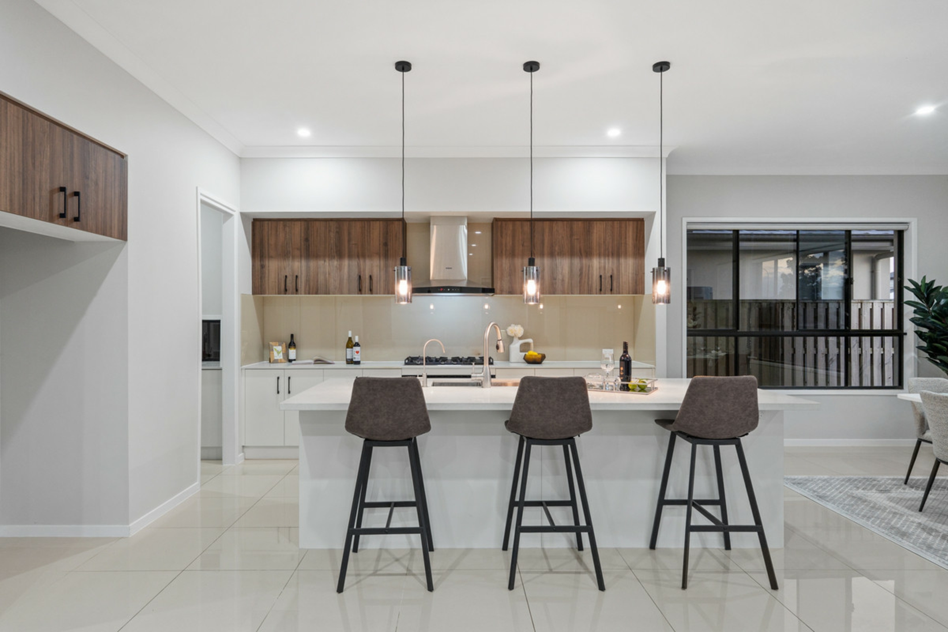 118 Fisher Street — photo 8 of 30
