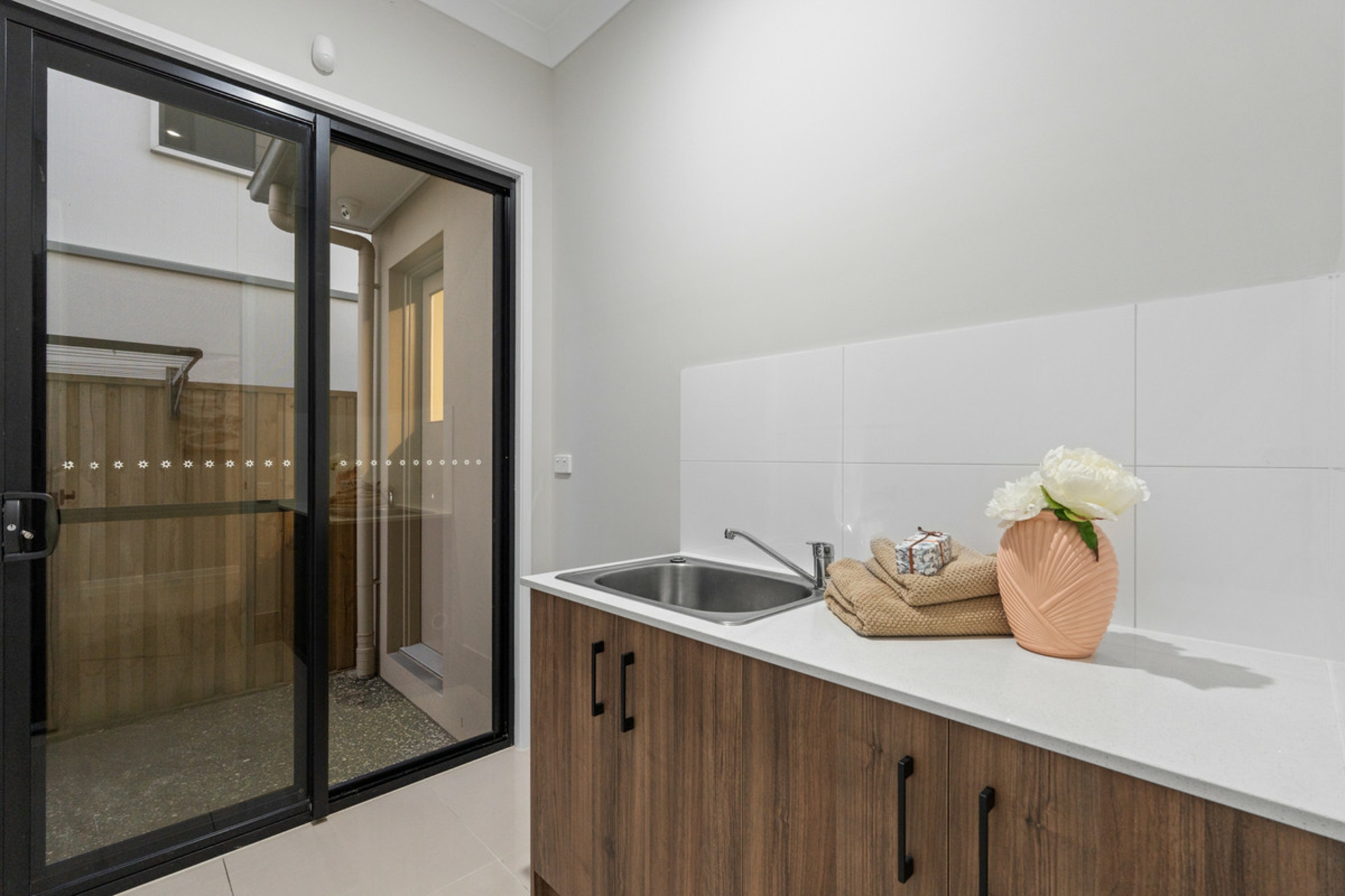 118 Fisher Street — photo 28 of 30