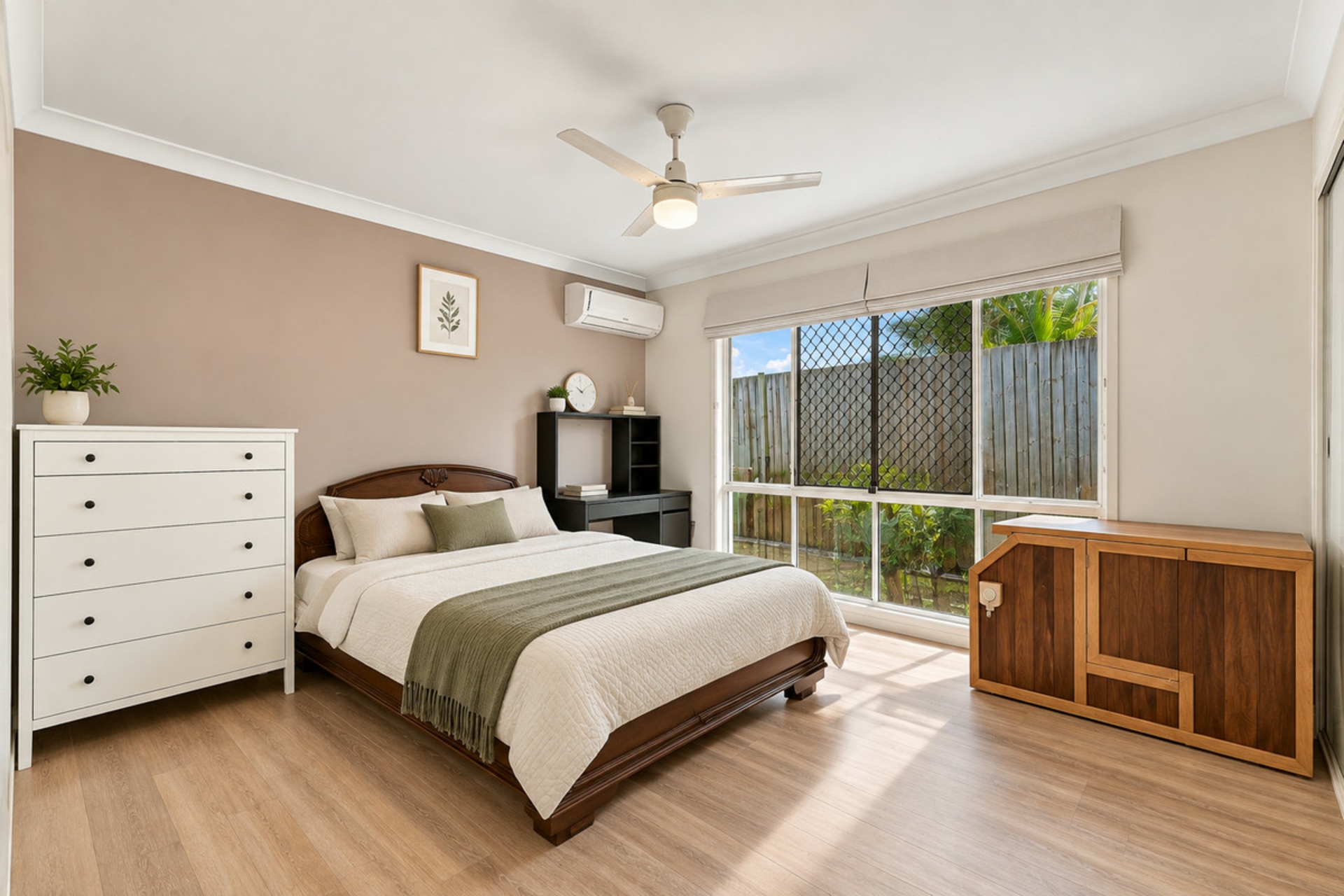 18 Sirett Street — photo 14 of 28
