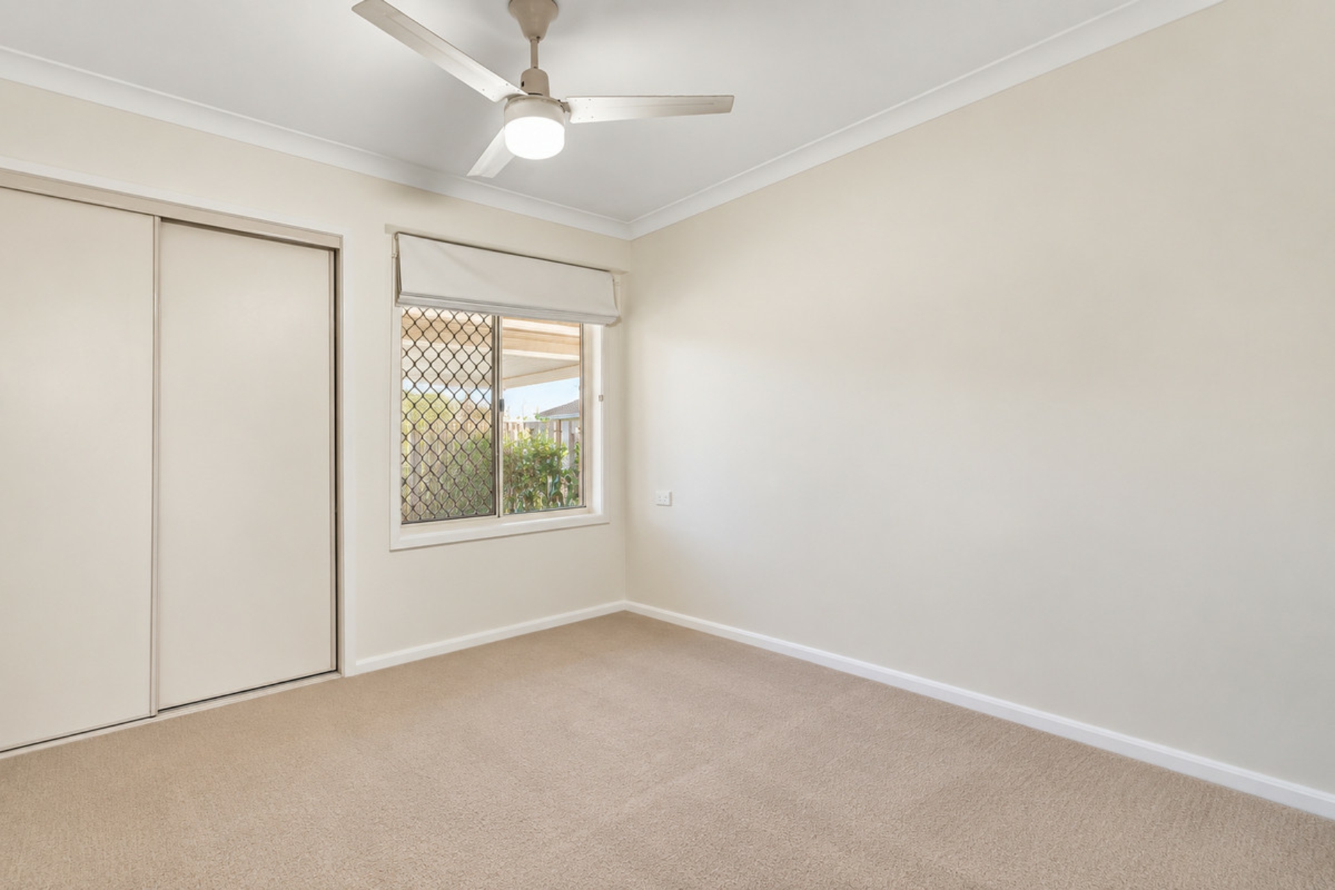 18 Sirett Street — photo 17 of 28