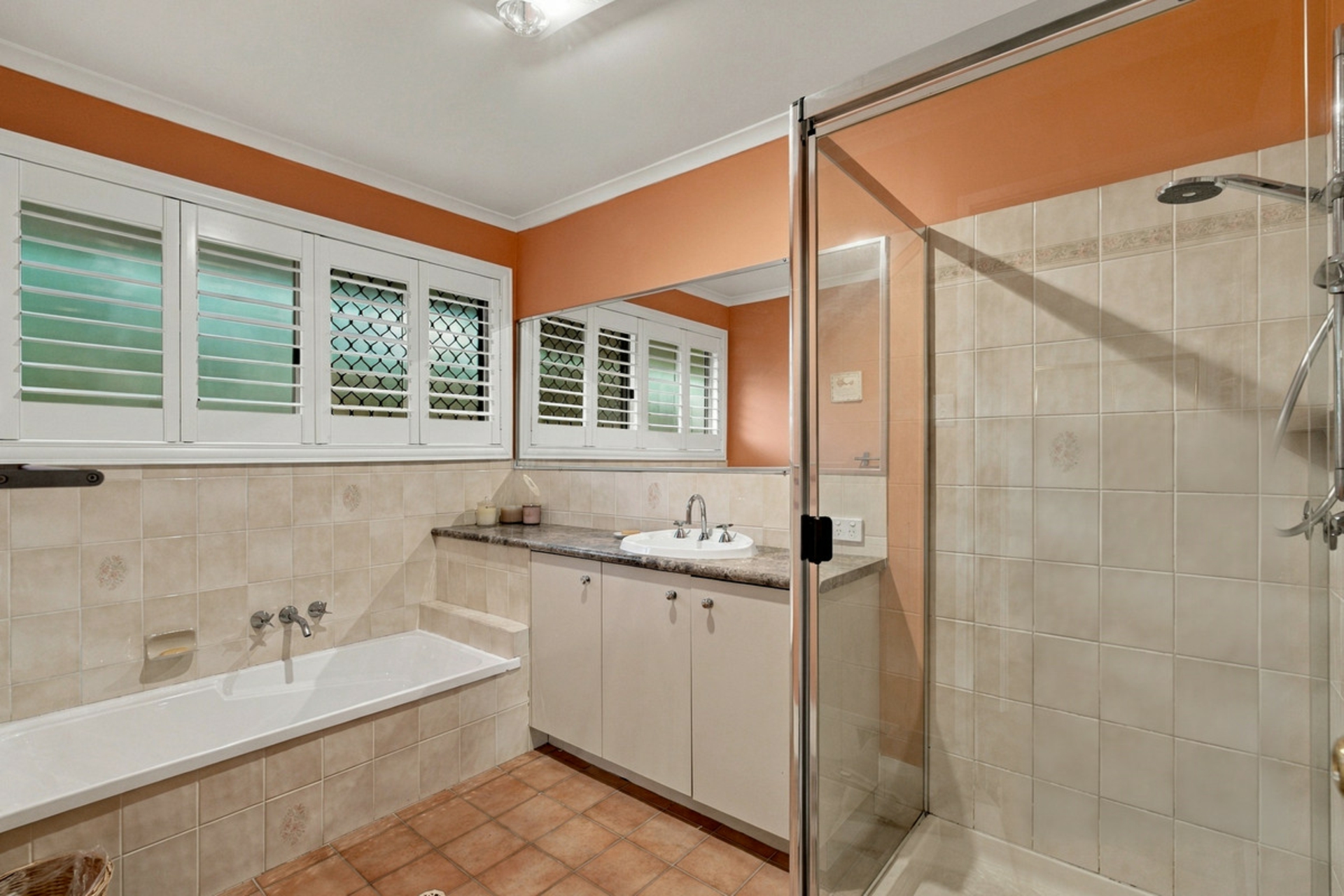 40 Chesterfield Crescent — photo 19 of 26