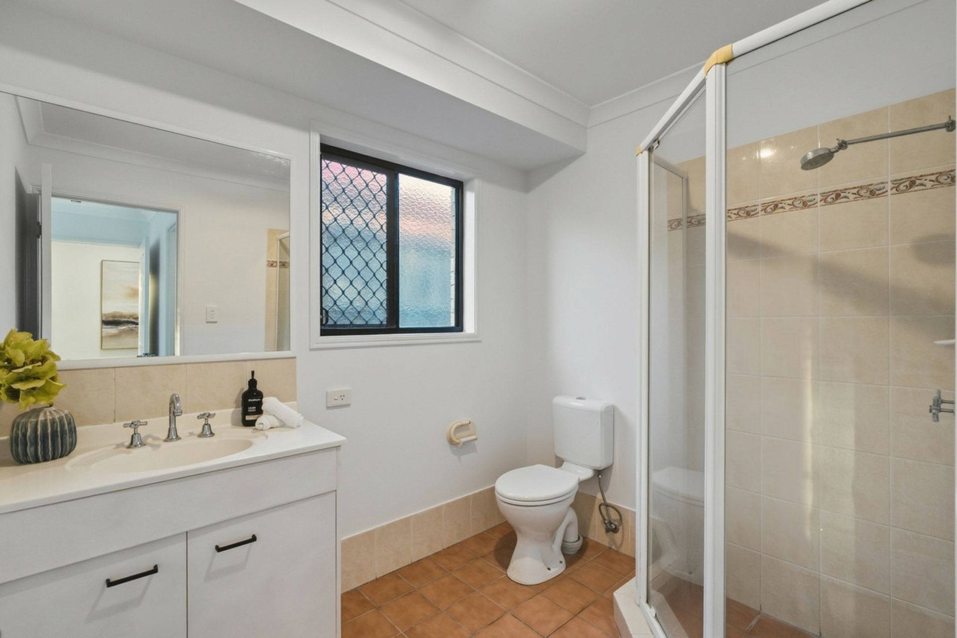 80 Rubicon Crescent — photo 13 of 20